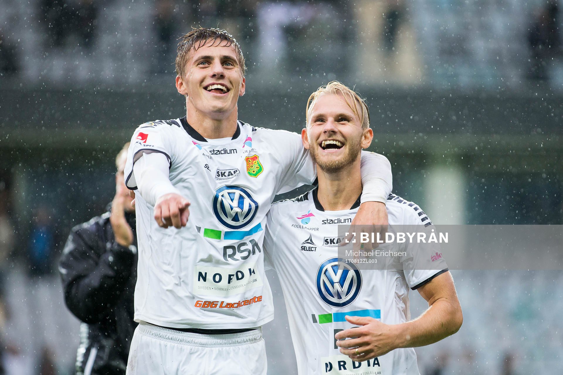 GAIS Erik Westermark och Niclas Andersén jublar