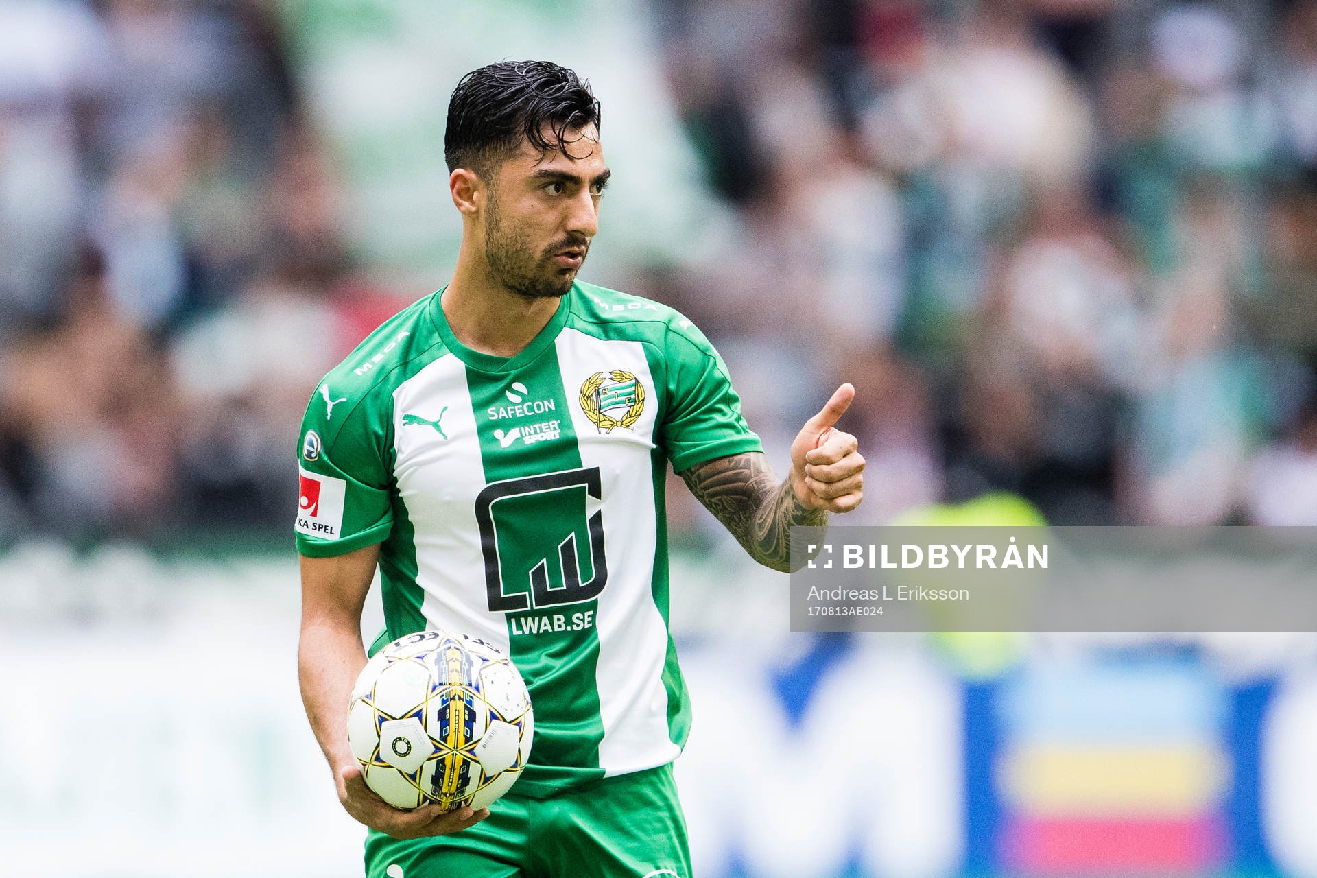 Hammarbys Jiloan Hamad gör tummen upp