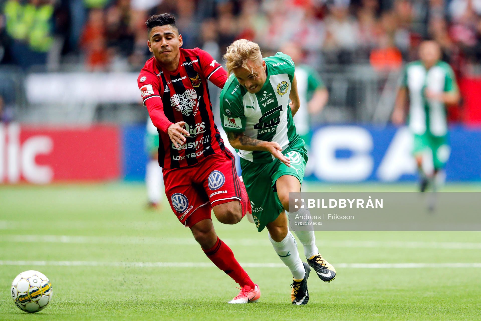 Östersunds Hosam Aiesh och Hammarbys Sander Svendsen