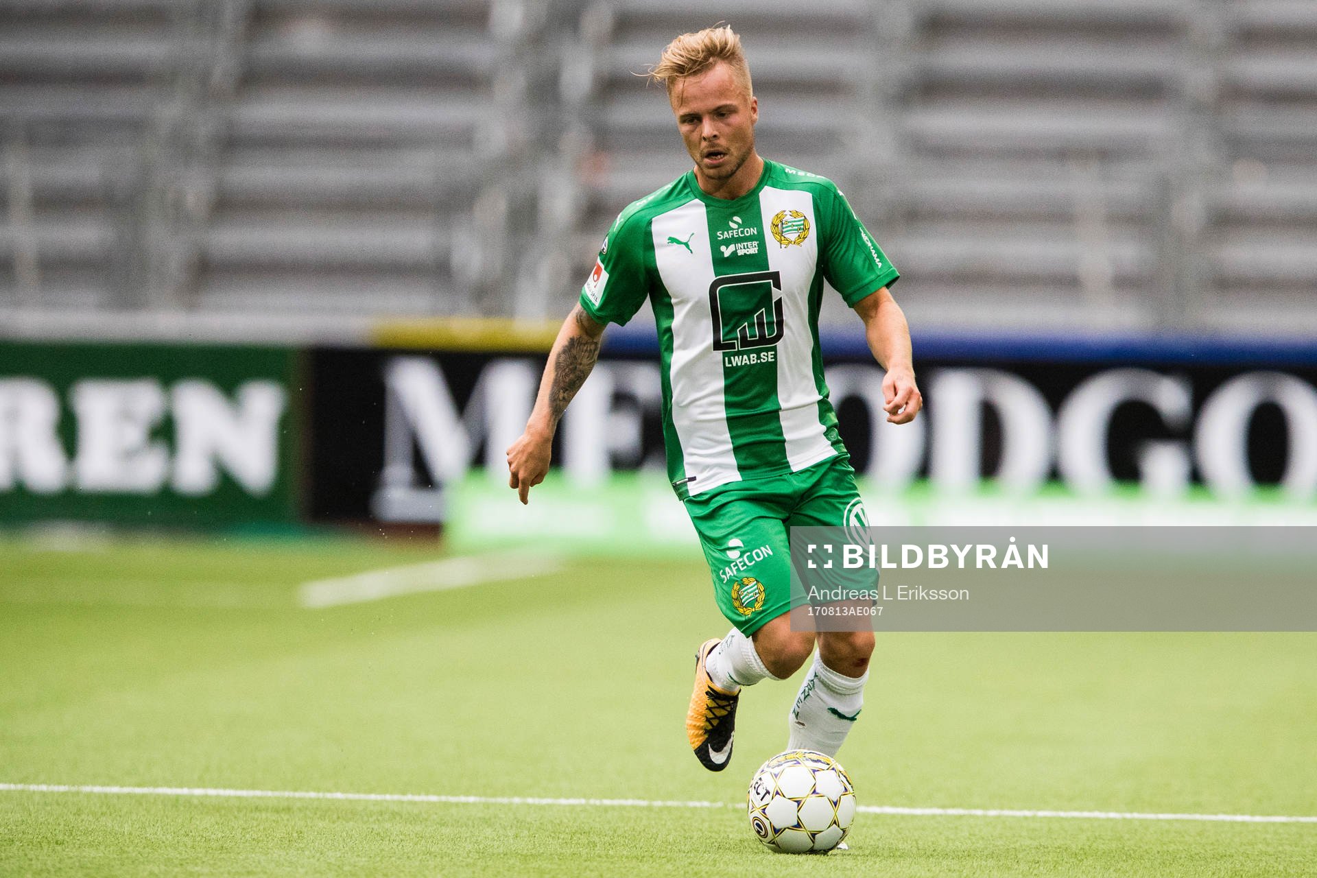 Hammarbys Sander Svendsen med bollen