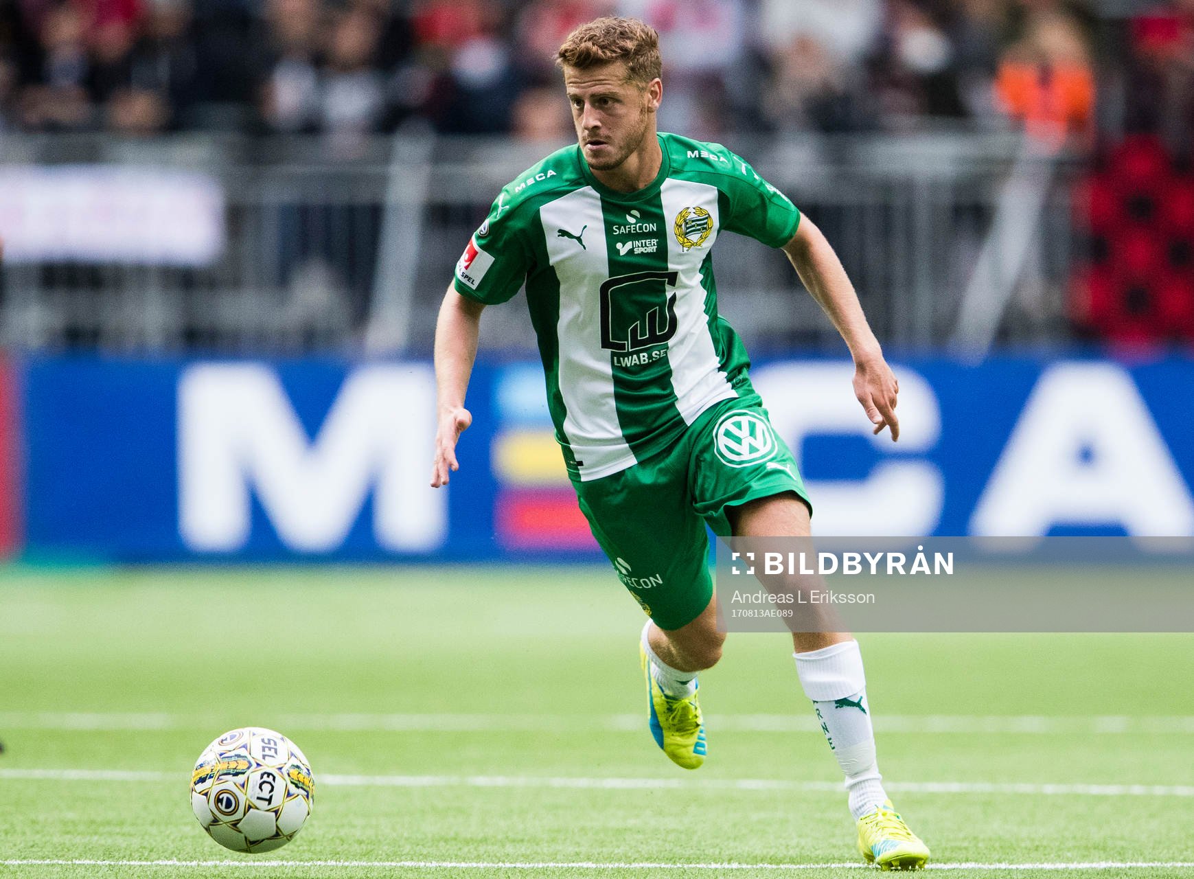 Hammarbys Rebin Asaad med bollen