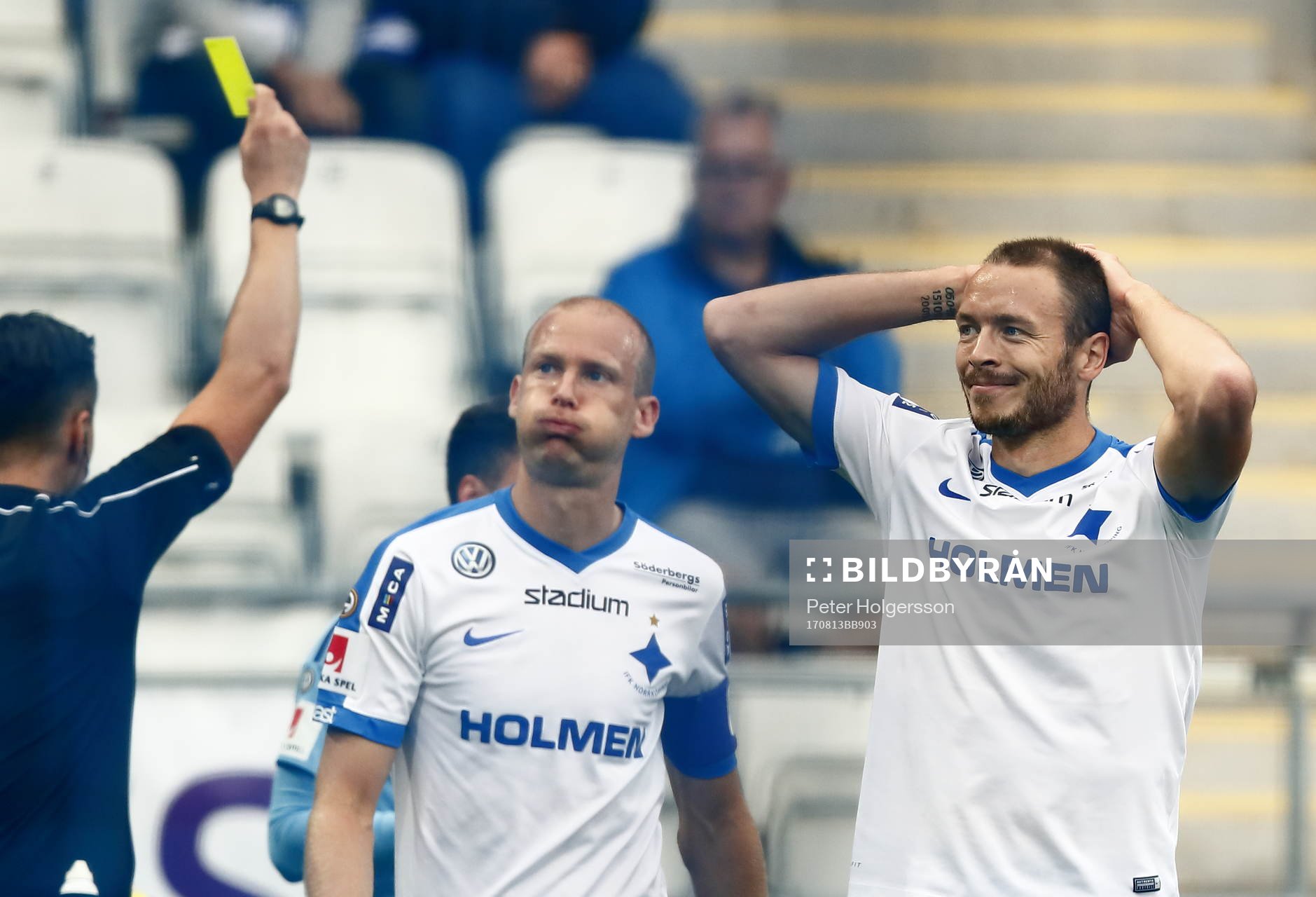Gult kort till Norrköpings Jón Gudni Fjóluson och