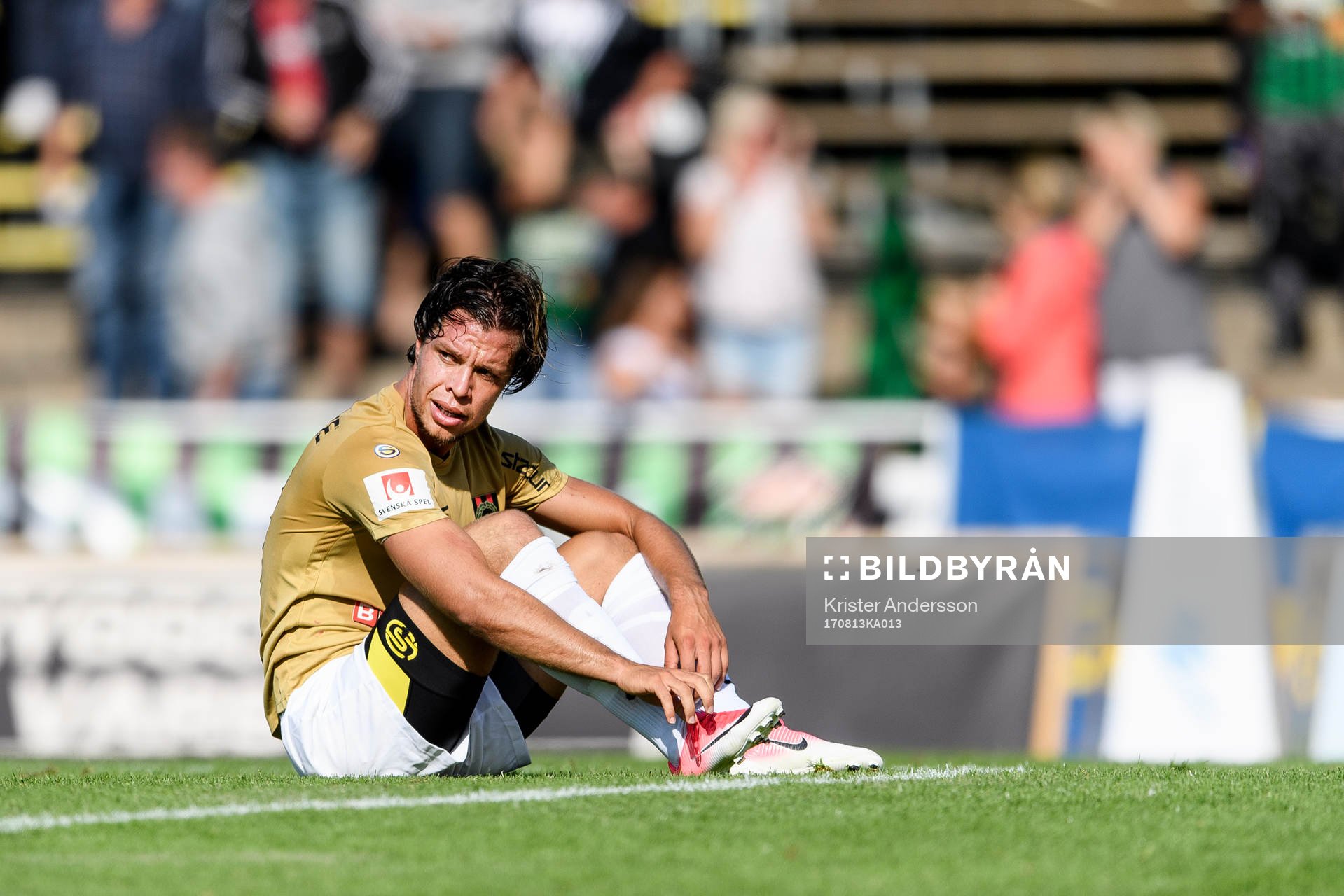 Brommapojkarnas Erik Figueroa deppar