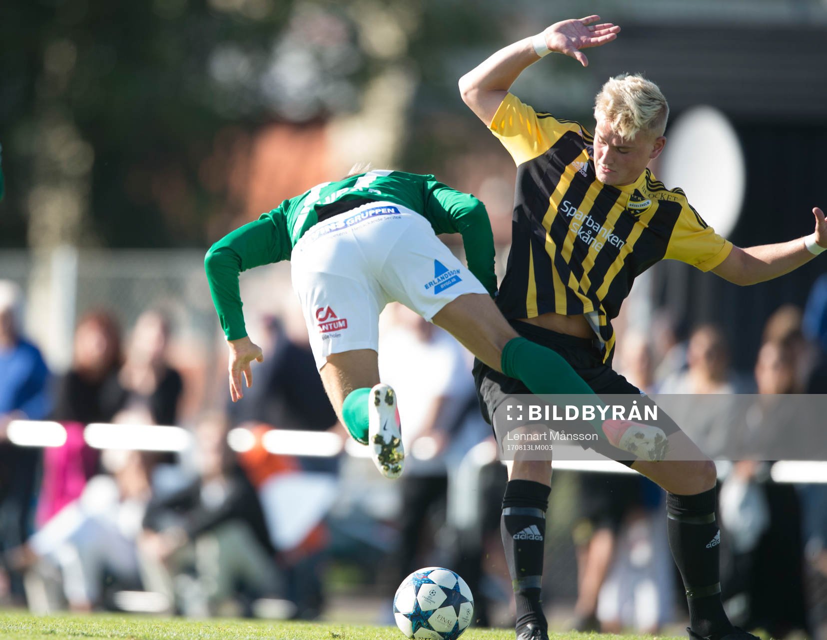 IFK Hässleholms Linus Svensson i matchen i division 2