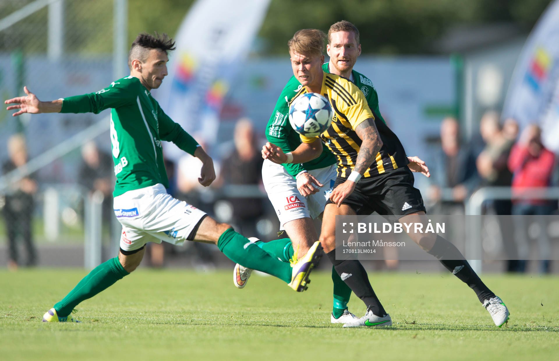 IFK Hässleholms  Philip Wikström i matchen i division 2