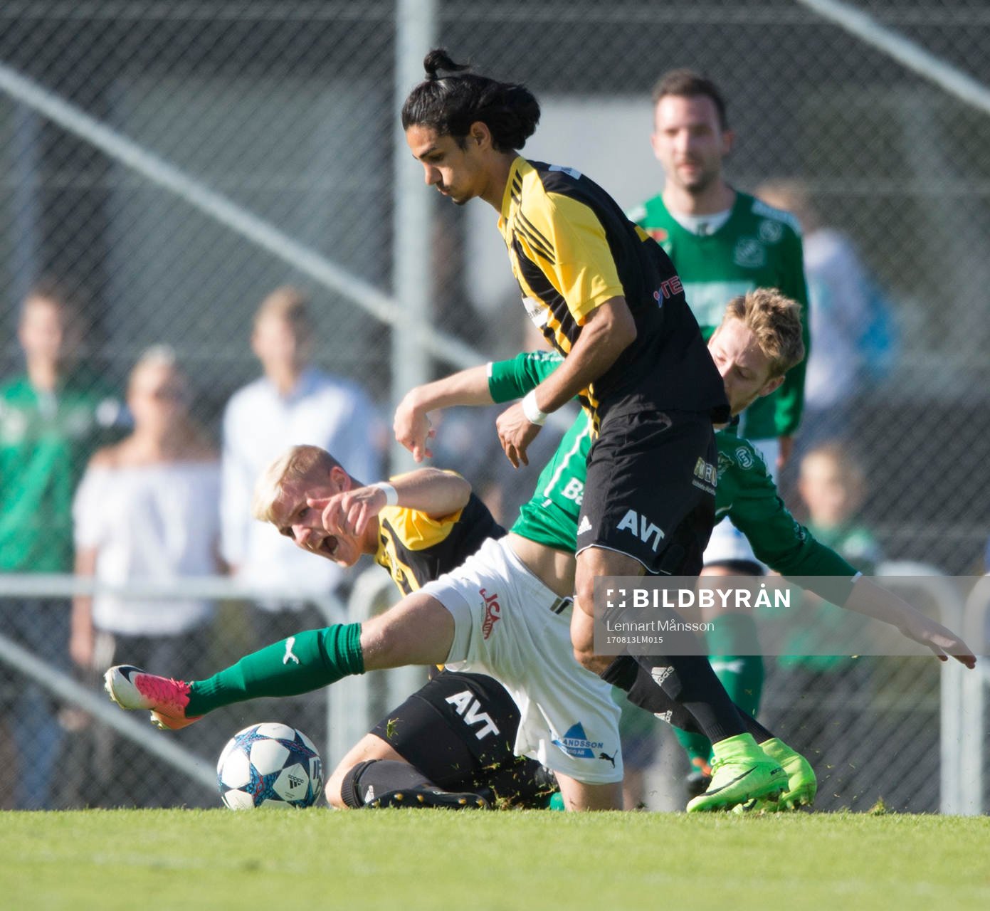 IFK Hässleholms  Ameer Naseer och Linus Svensson i matchen