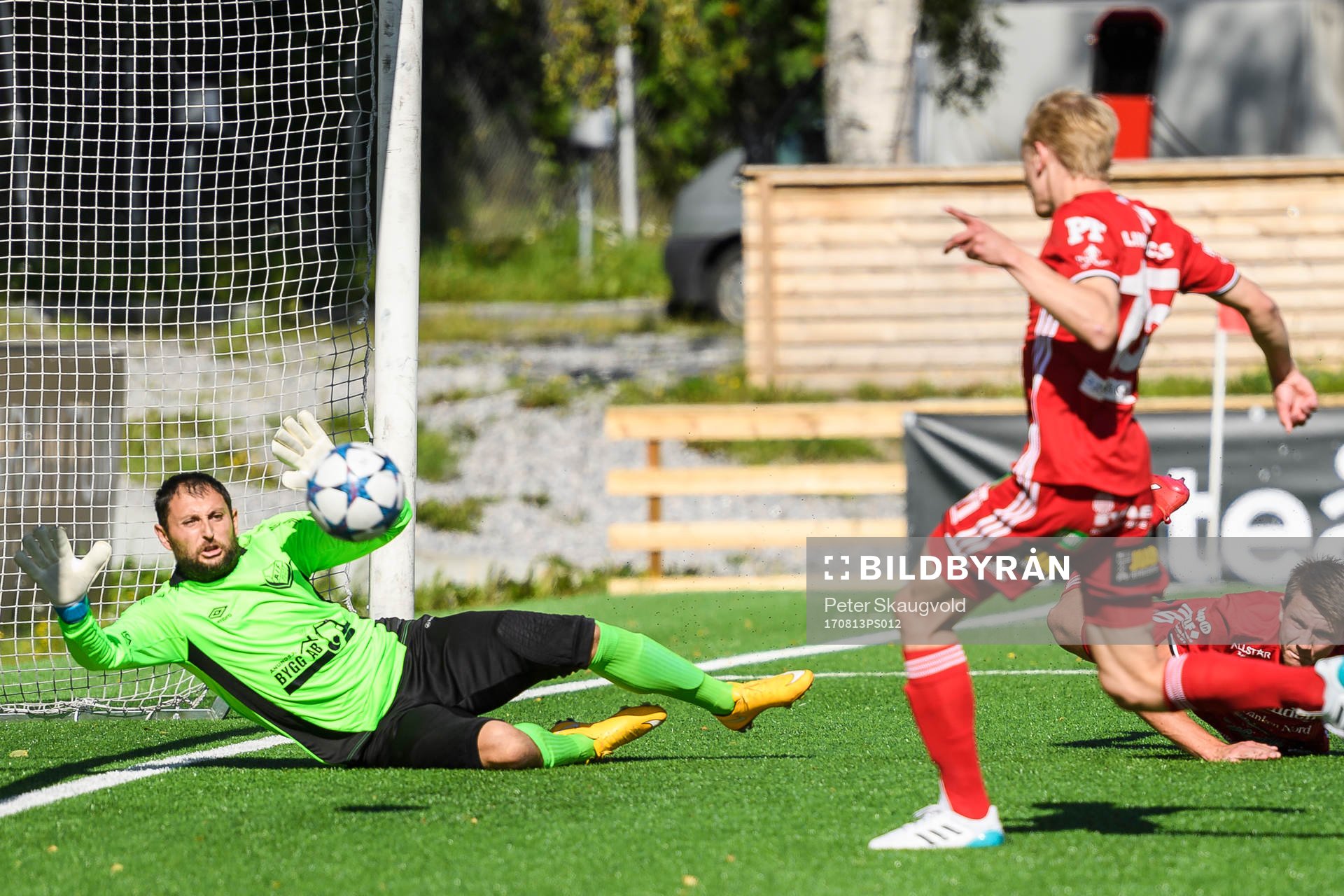 Piteås Johannes Lidström gör 1-0 bakom Anundsjös