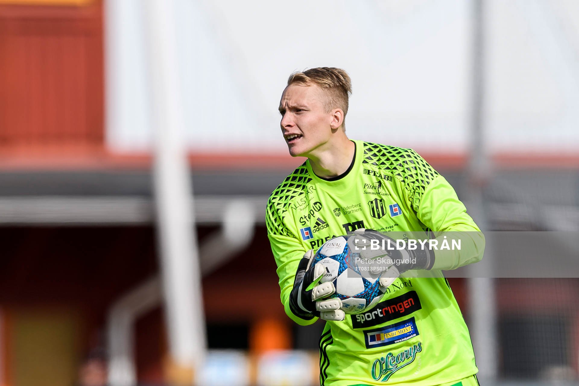 Piteås målvakt Tomas Adell under fotbollsmatchen i Division 2 Norrland mellan Piteå och Anundsjö den 13 Augusti 2017 i Piteå.