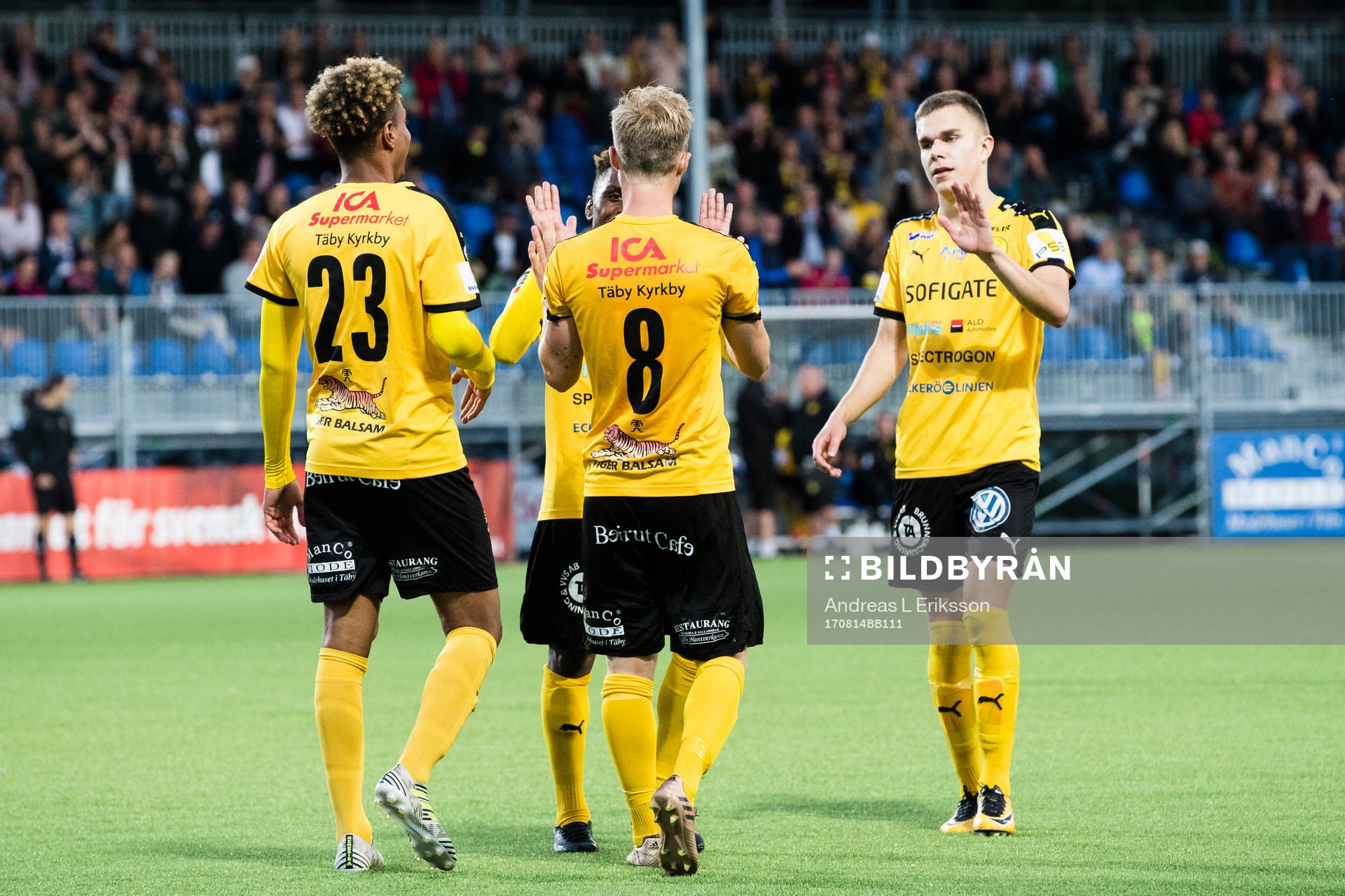 Frejs Joseph Ceesay, Pontus Åsbrink och Dusan Jajic jublar