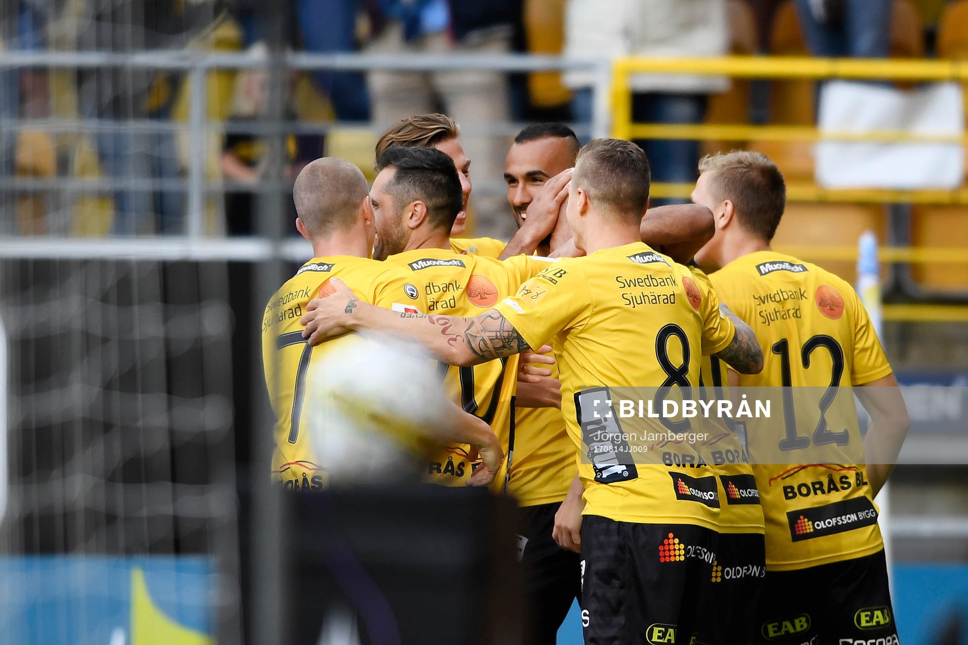 Elfsborgs Issam Jebali jublar med sina lagkamrater