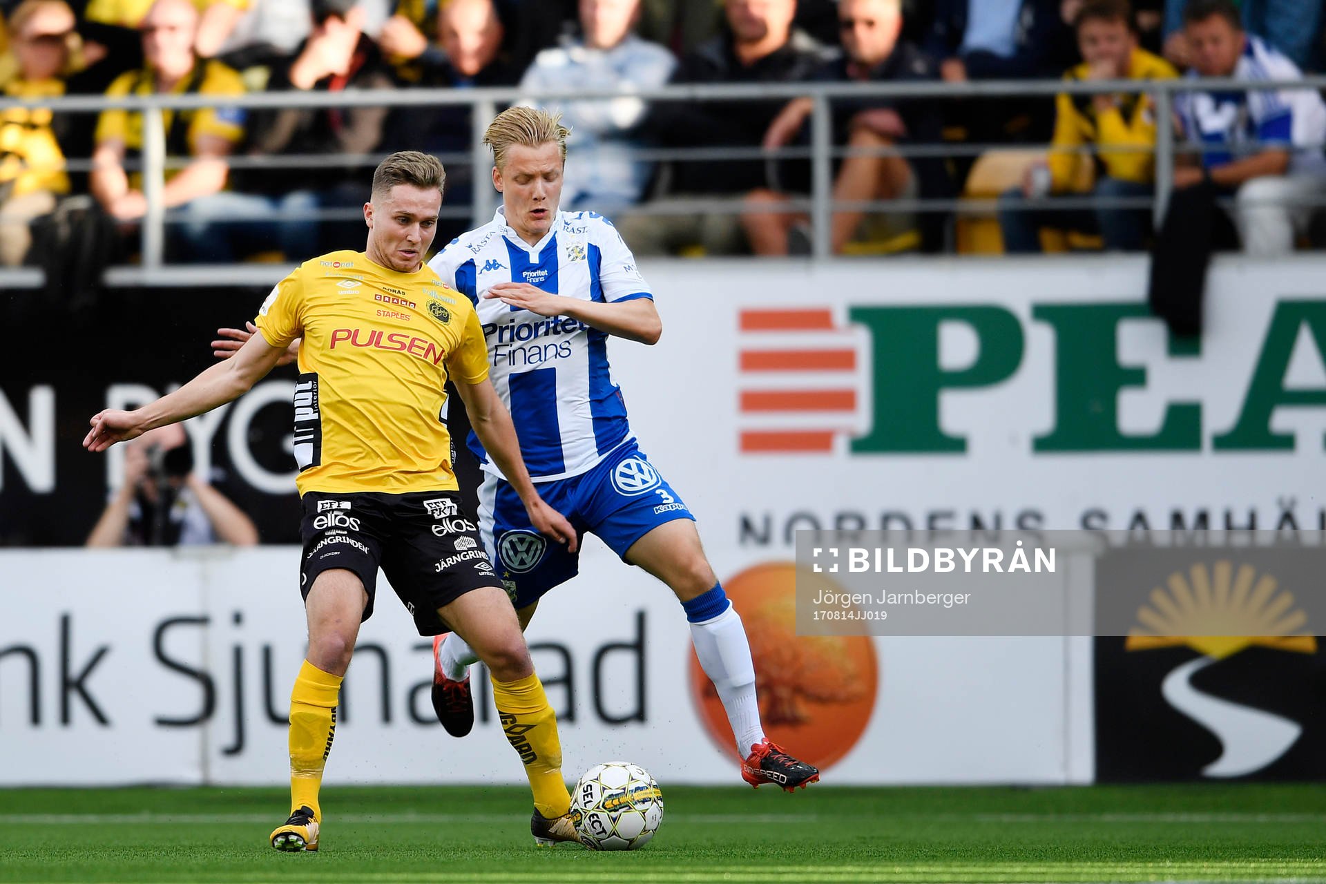 Elfsborgs Adam Lundqvist och IFK Göteborgs Billy Nordström