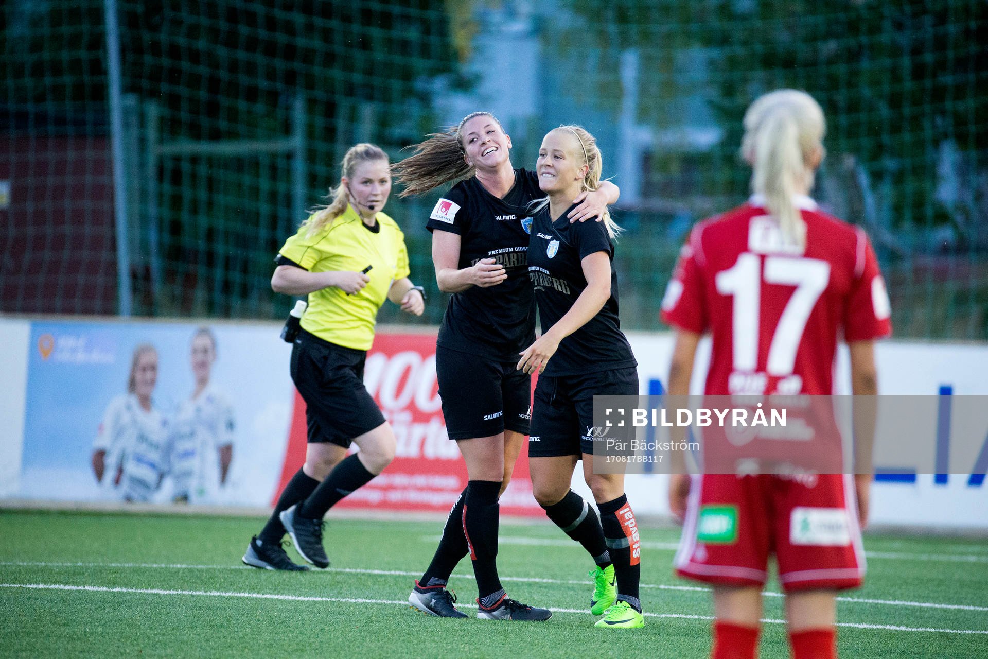 Göteborgs Adelina Engman jublar