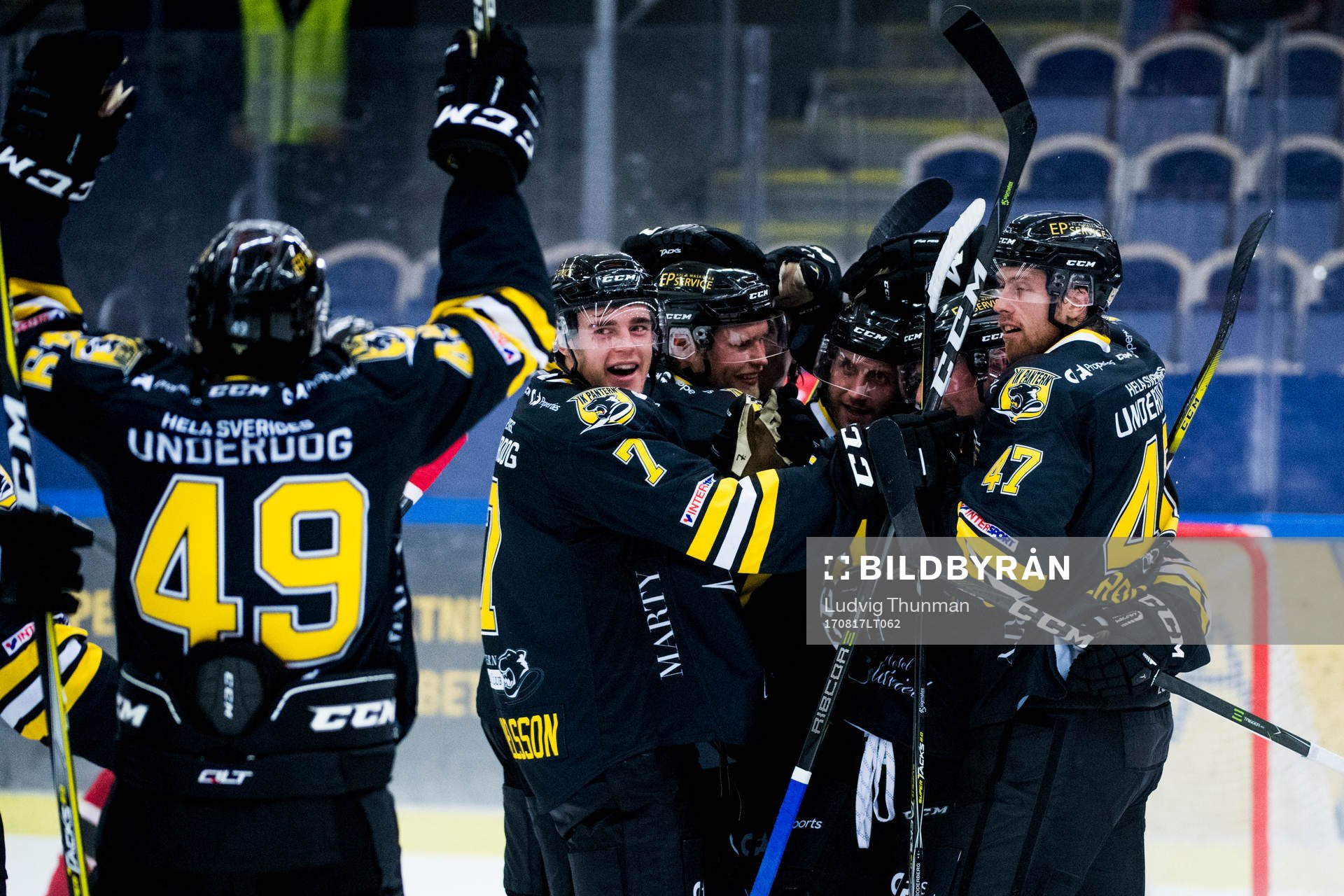 Panterns spelare jublar