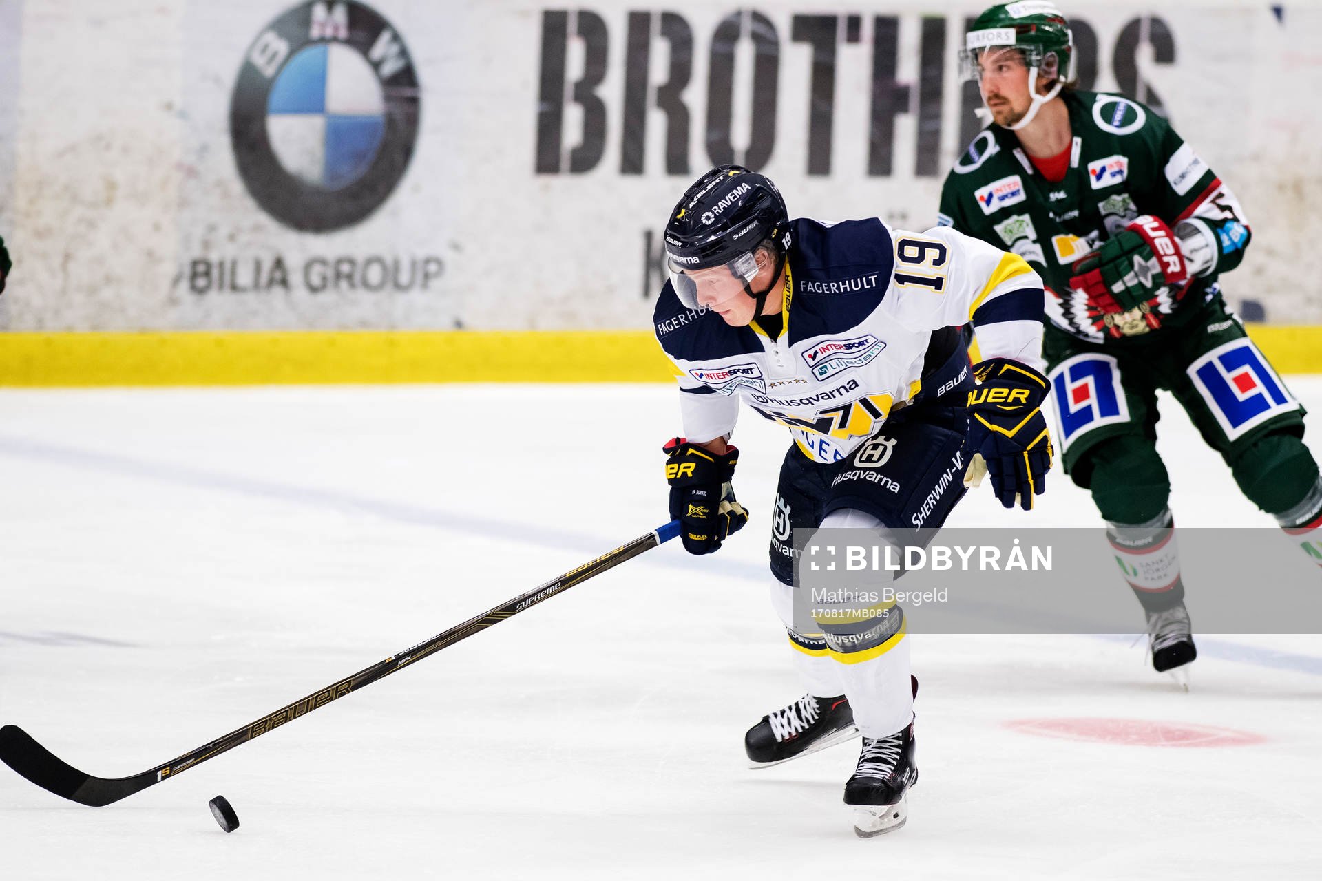 s Erik Andersson driver pucken