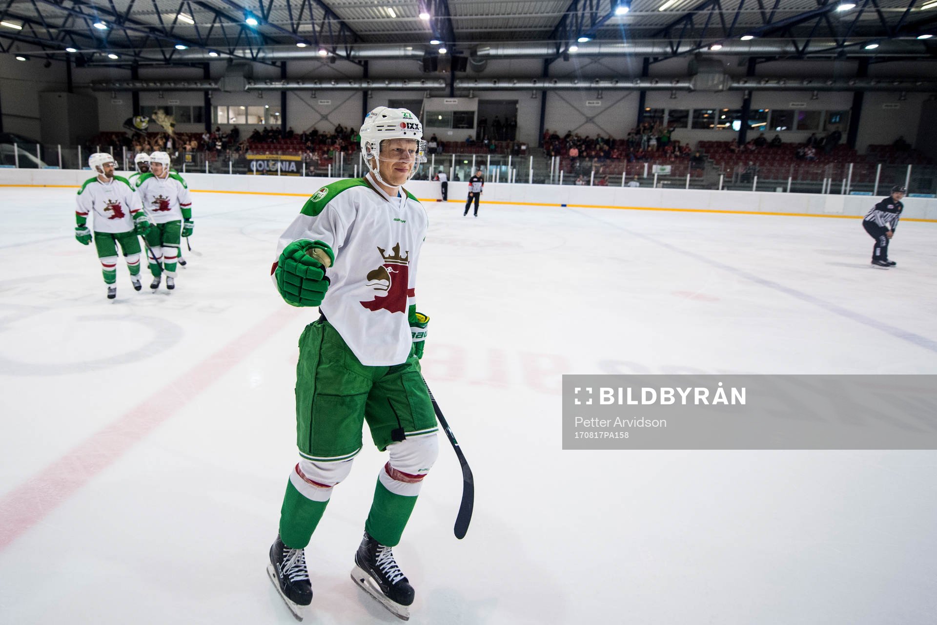 Rögles Jesper Williamsson jublar