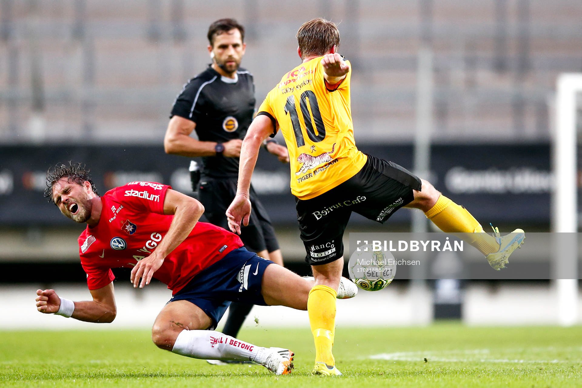 Örgrytes Johan Elmander och Frejs Joakim Runnemo
