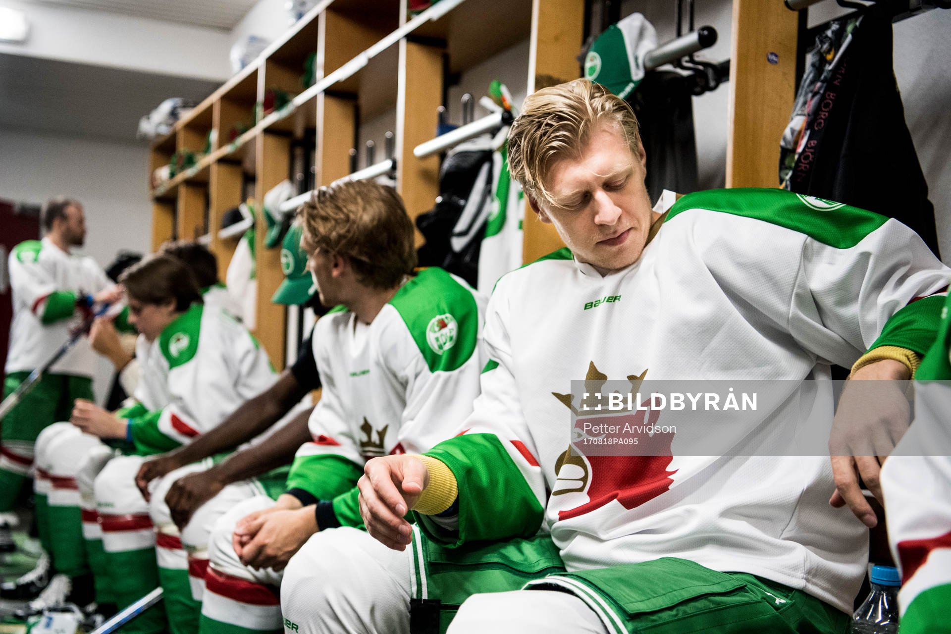 Rögles Jesper Williamsson i omklädningsrummet
