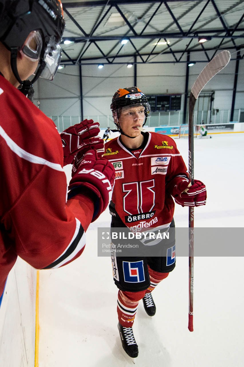 Örebros Christopher Mastomäki jublar