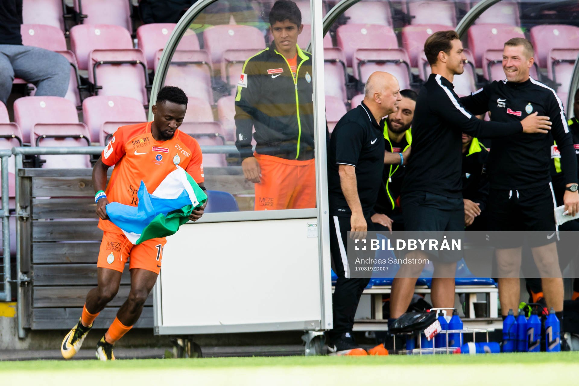 AFC Eskilstunas Mohamed Buya Turay gör 1-0 och hämtar en