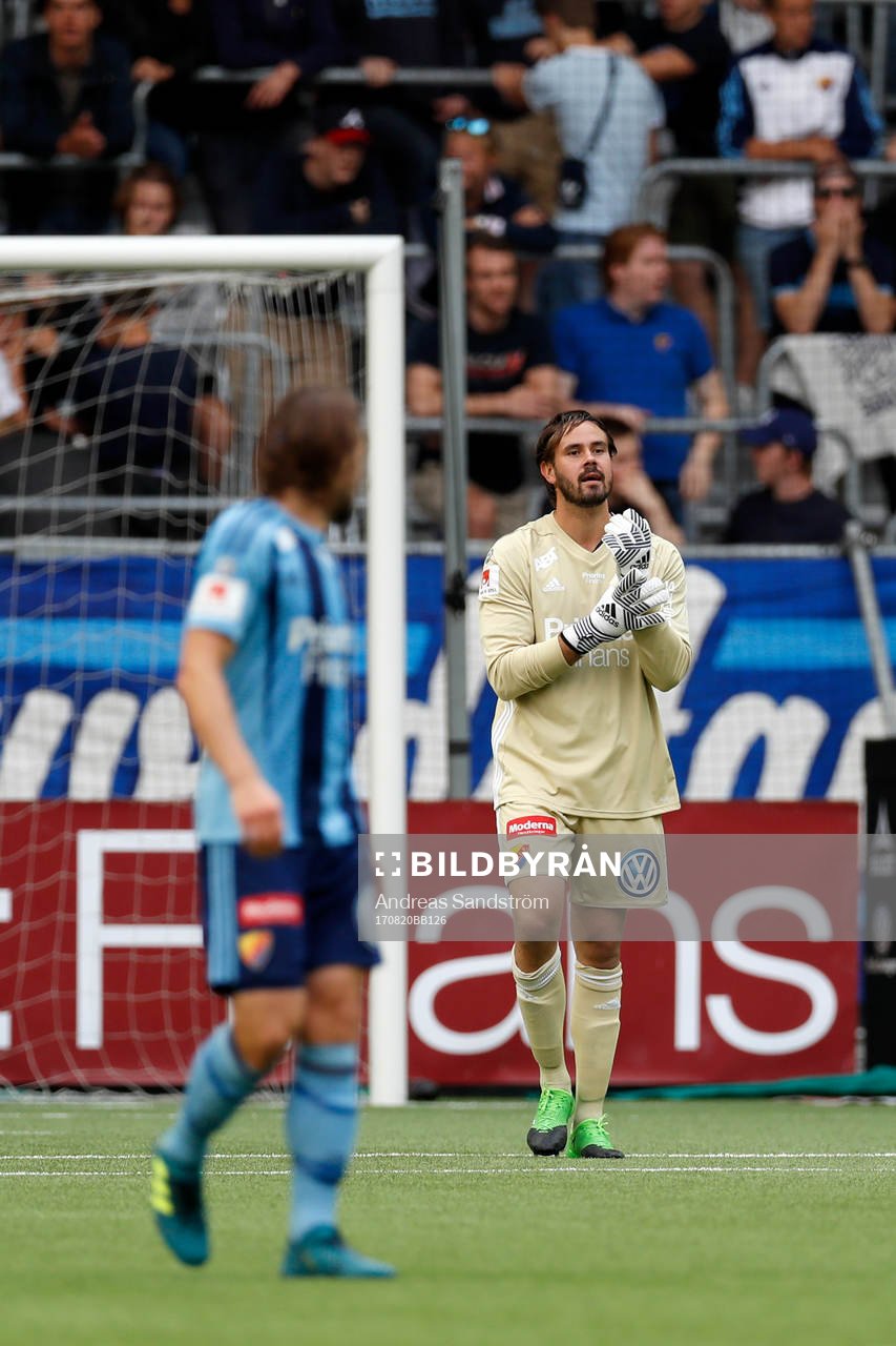 Djurgårdens målvakt Tommi Vaiho deppar