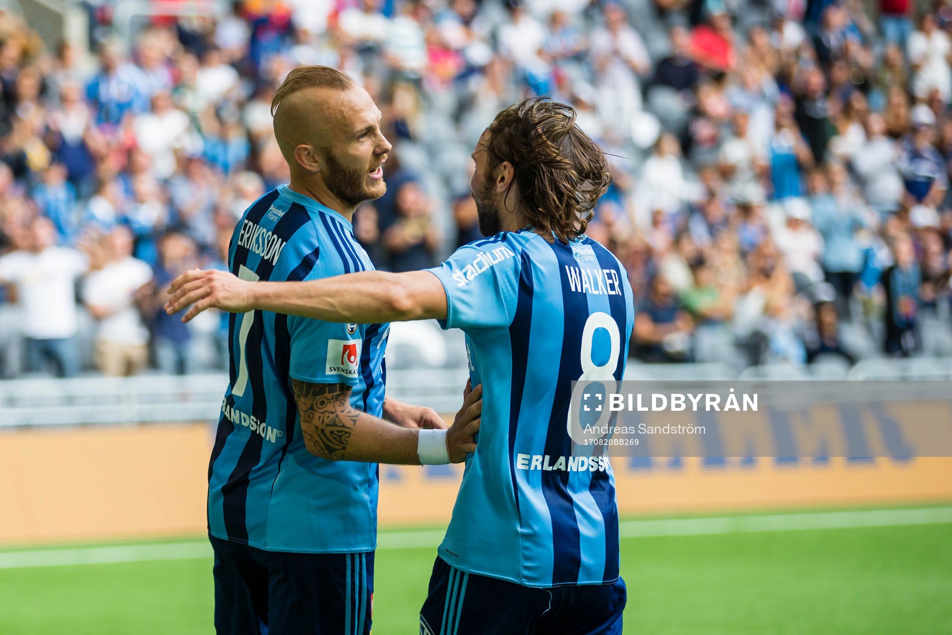Djurgårdens Magnus Eriksson gör 1-0 på straff och jublar