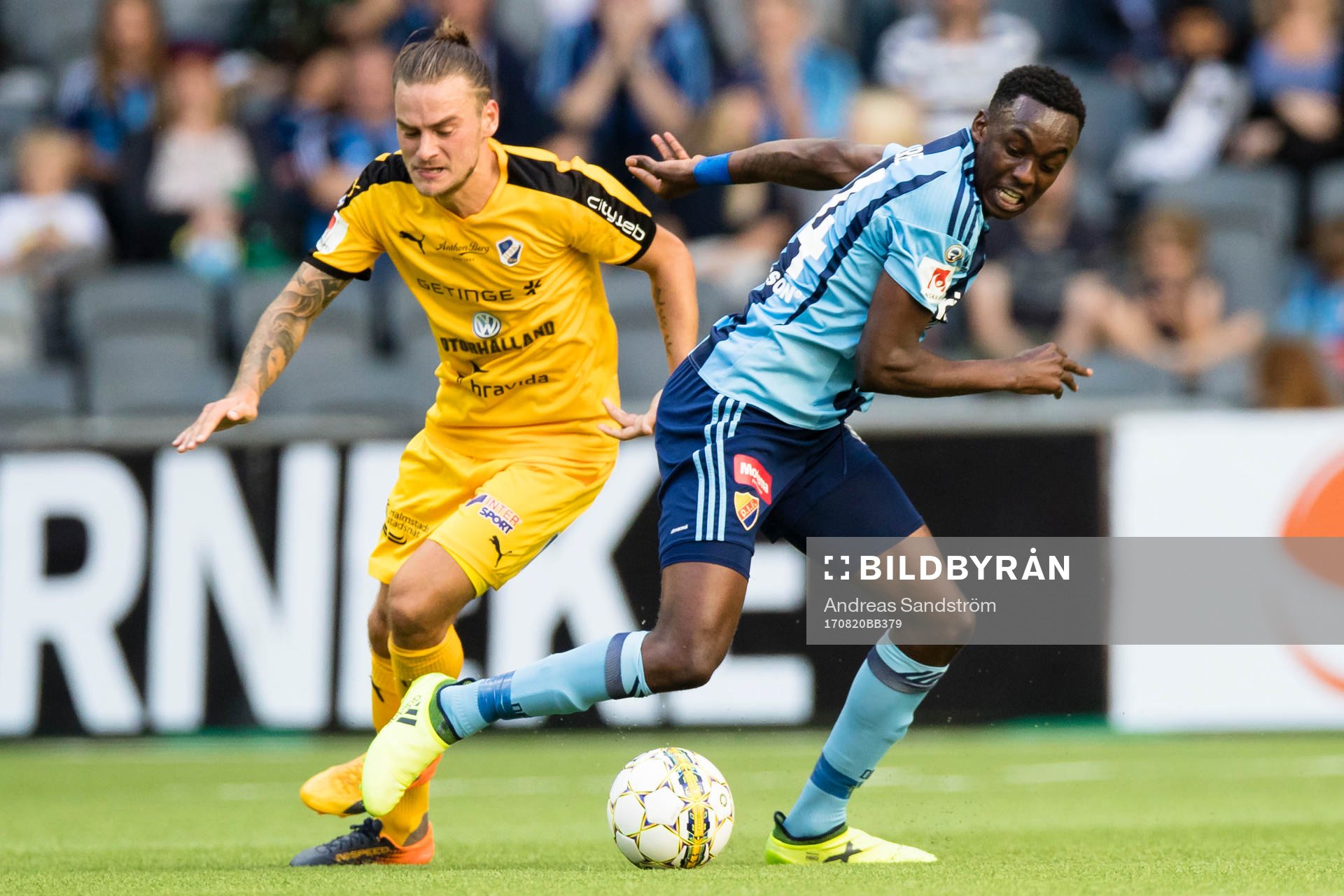 Halmstads Pontus Silfwer  och Djurgårdens Philana