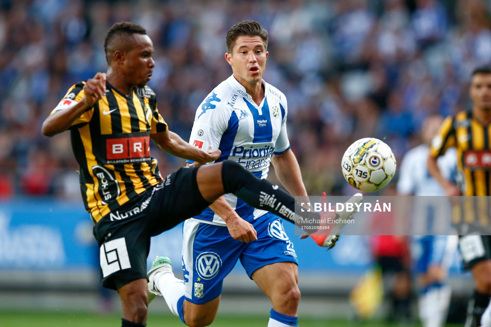 Häckens Nasiru Mohammed och IFK Göteborgs David Boo