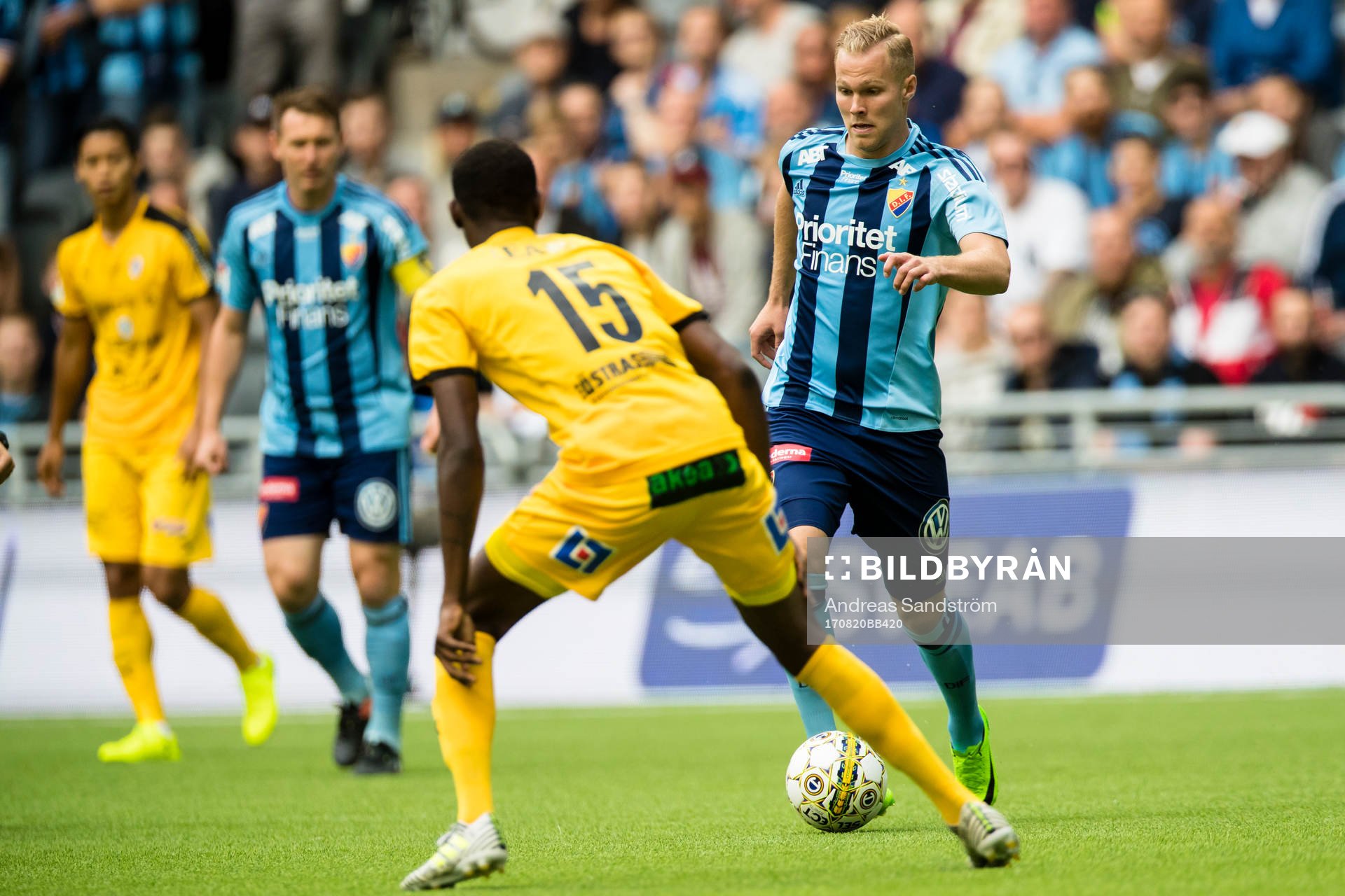 Djurgårdens Gustav Engvall utmanar Halmstads Aboubakar