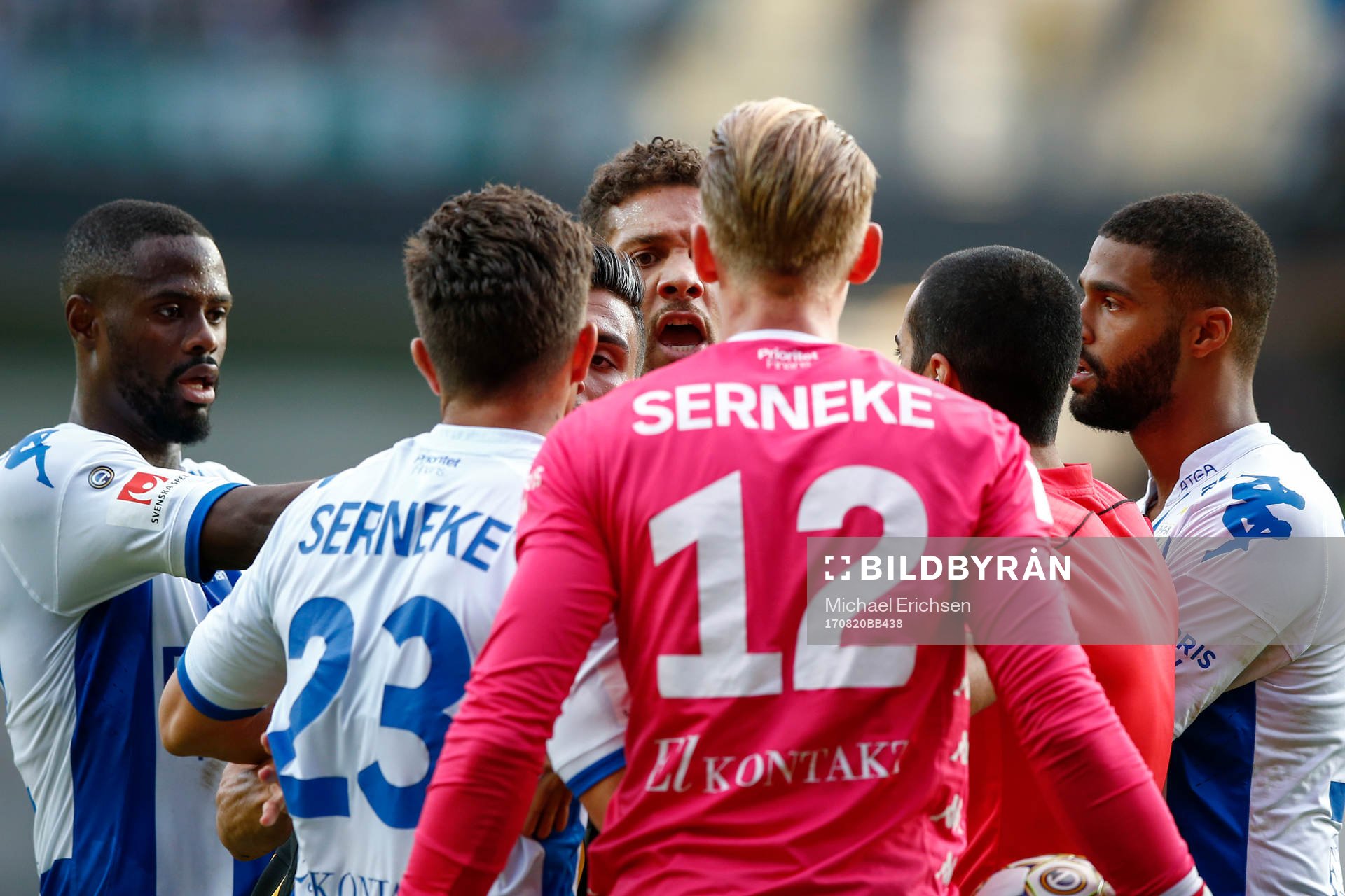 Häckens Mathias Ranégie i diskussion med IFK Göteborgs