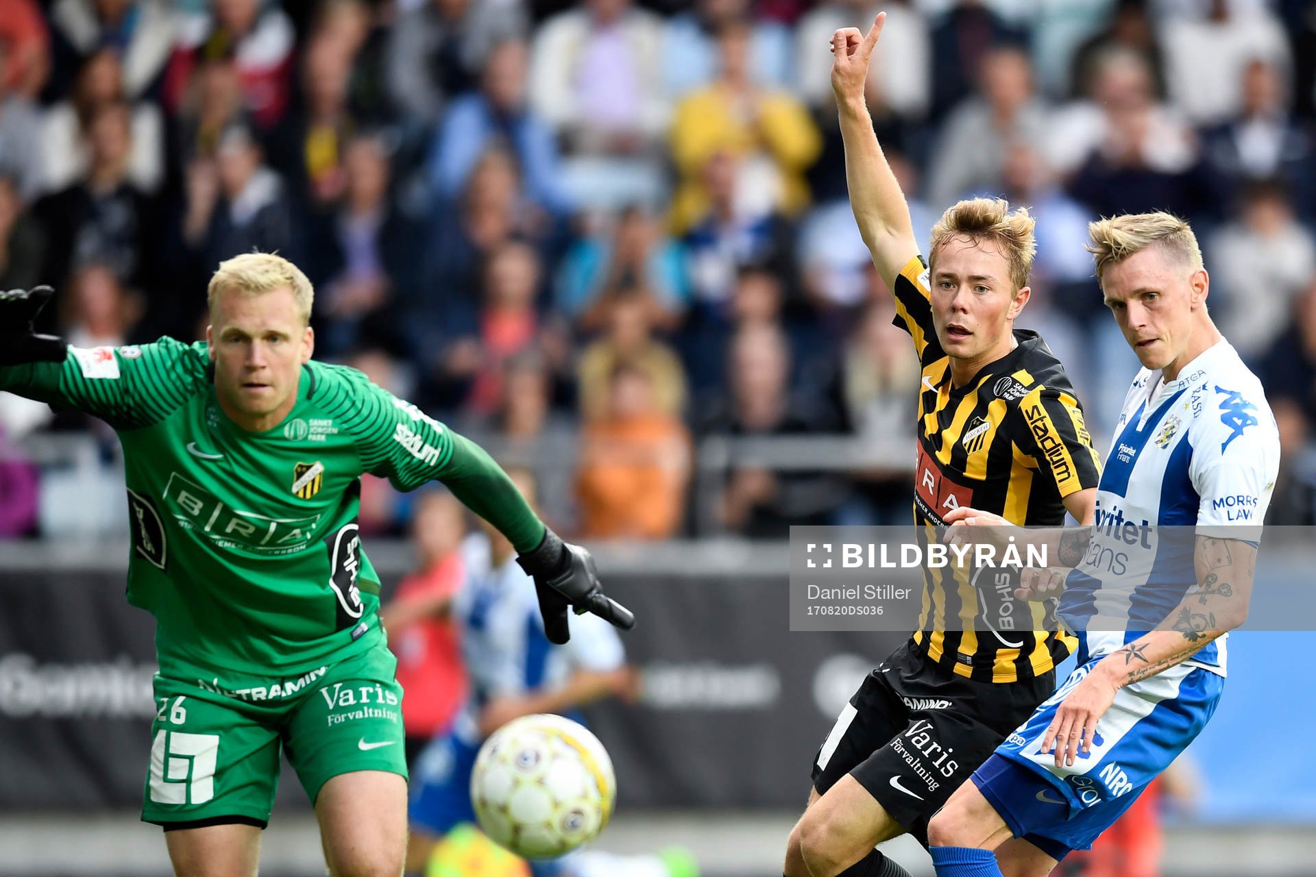 Häckens målvakt Peter Abrahamsson och Adam Andersson