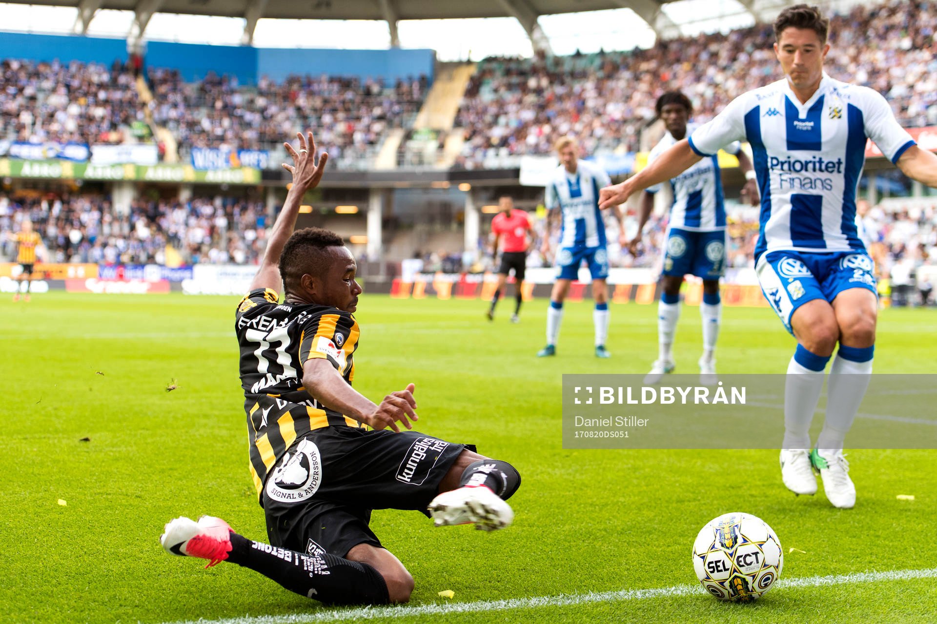 Häckens Nasiru Mohammed och IFK Göteborgs David Boo