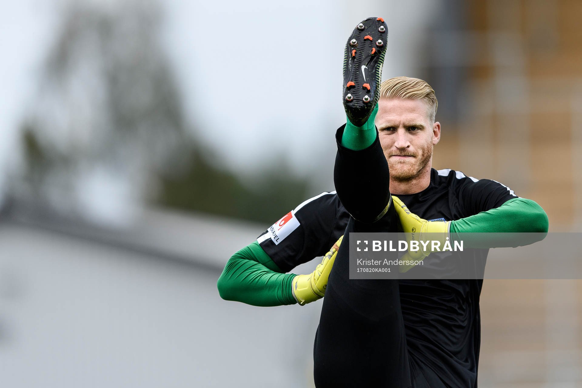 Falkenbergs målvakt Hampus Nilsson före fotbollsmatchen i
