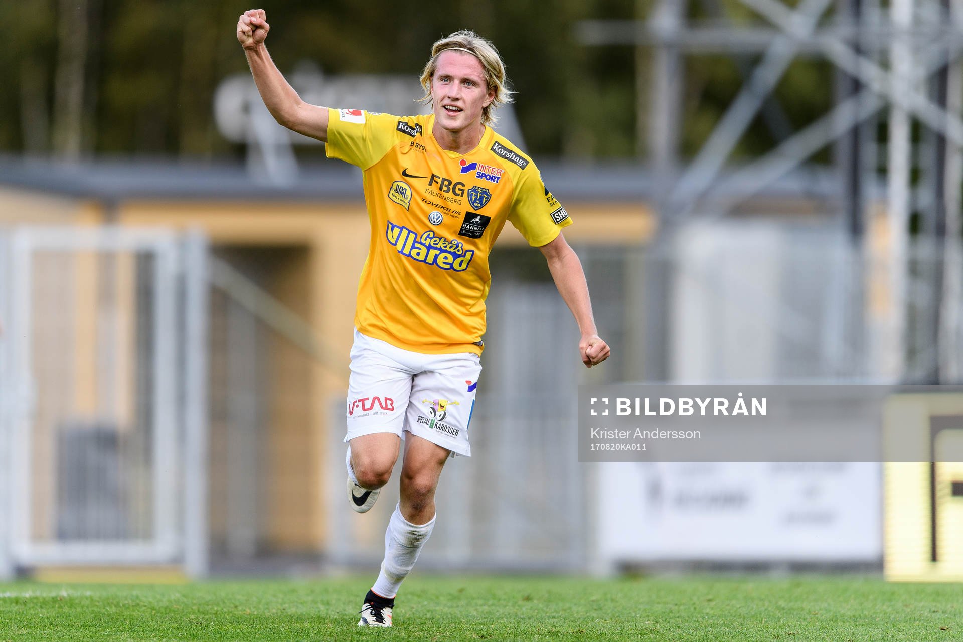 Falkenbergs Viktor Götesson jublar