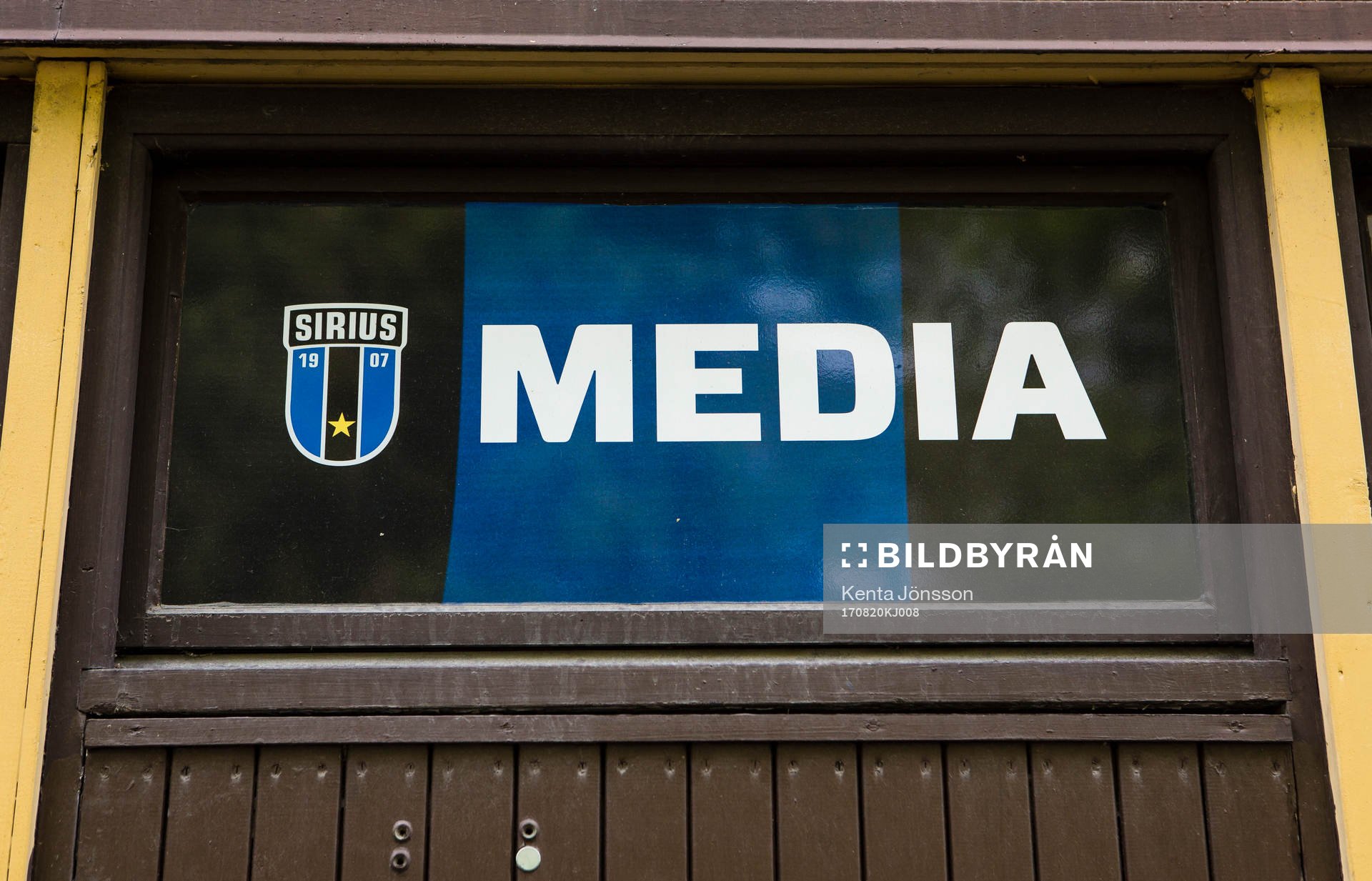 En skylt ovanför pressrummet på Studenternas IP innan