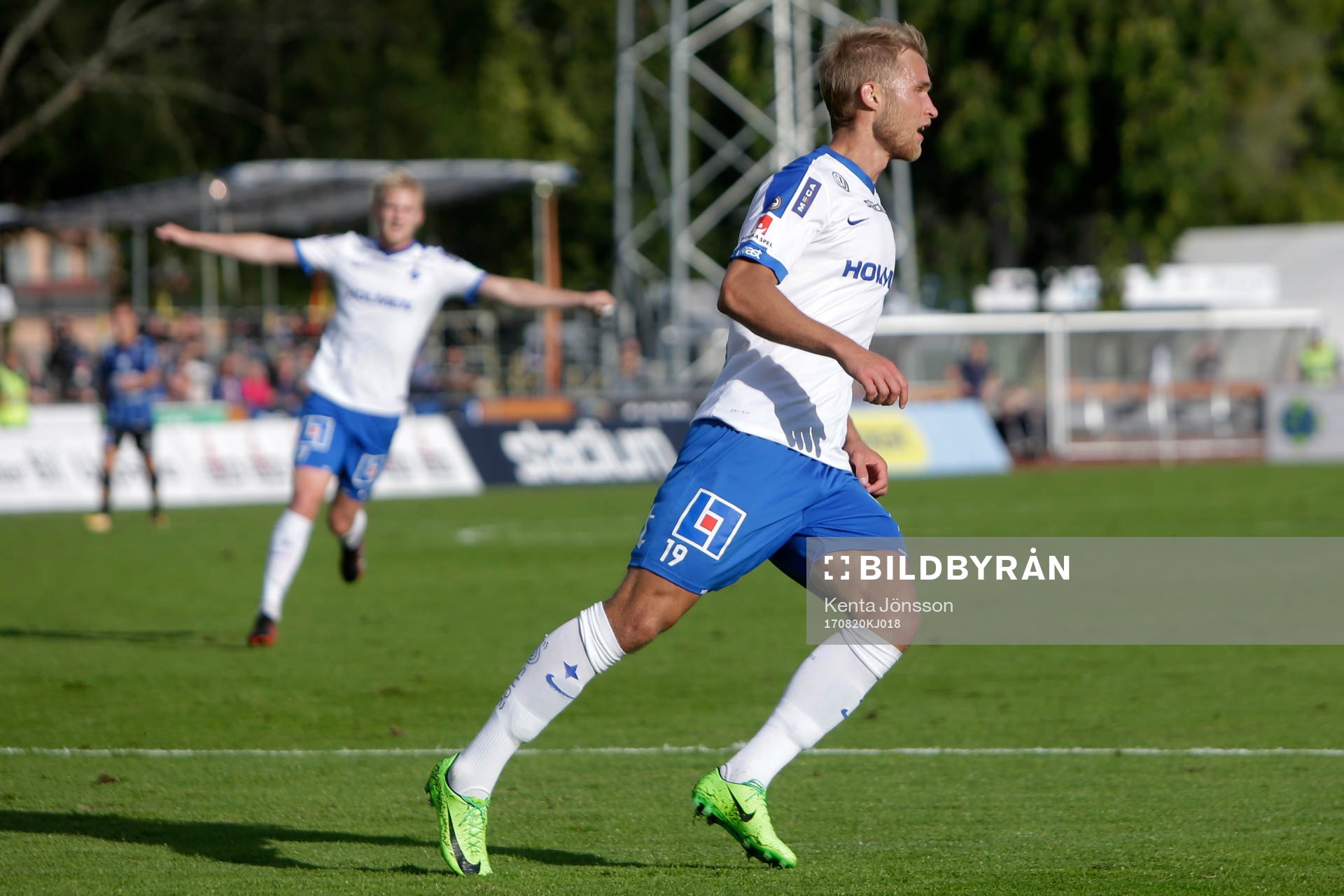 Norrköpings Sebastian Andersson jublar