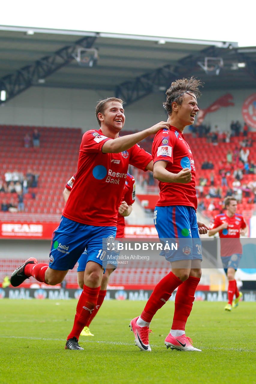 Helsingborgs Alex Timossi Andersson och Darijan Bojanic