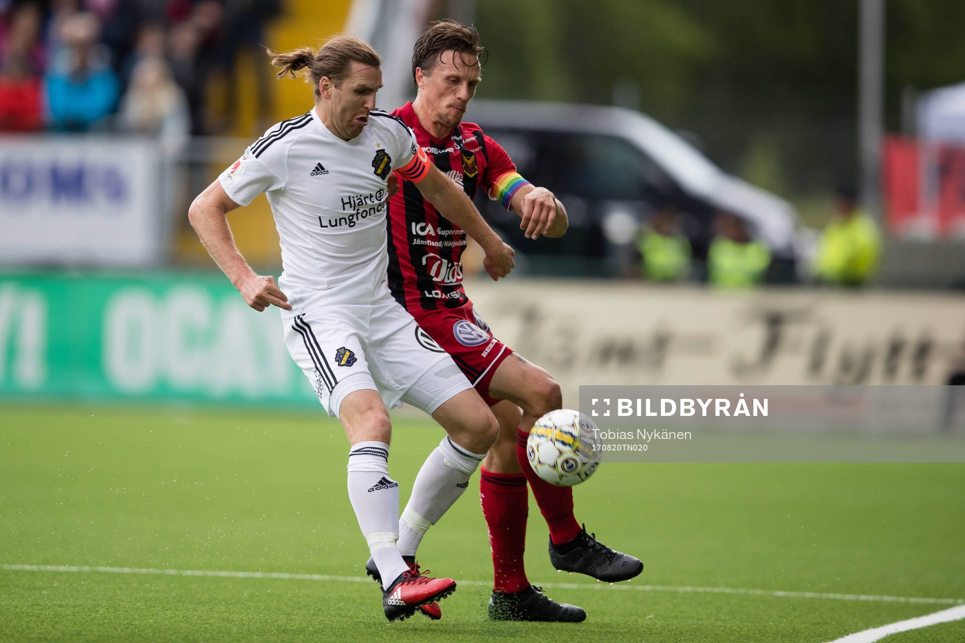 s Nils-Eric Johansson mot Östersunds Bobo Sollander Jansson