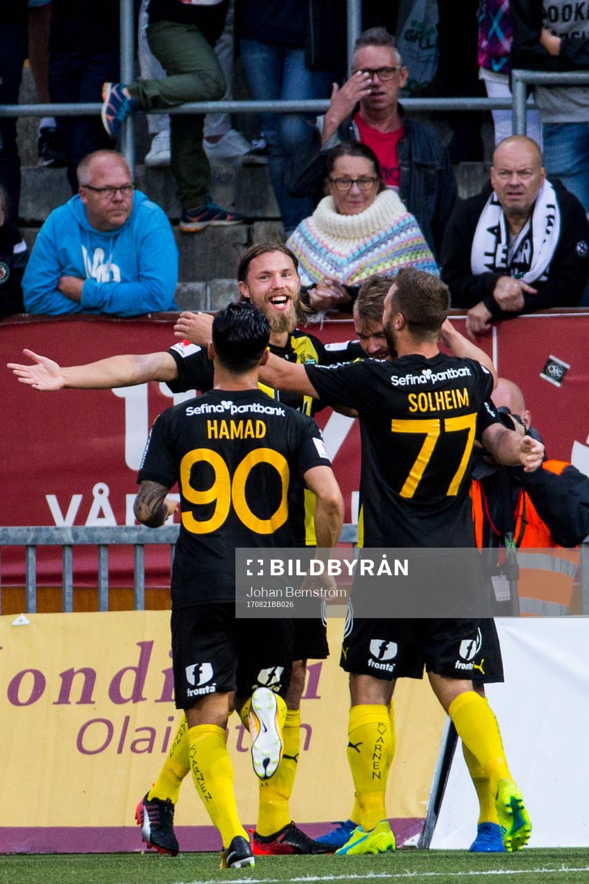 Hammarbys Björn Paulsen jublar