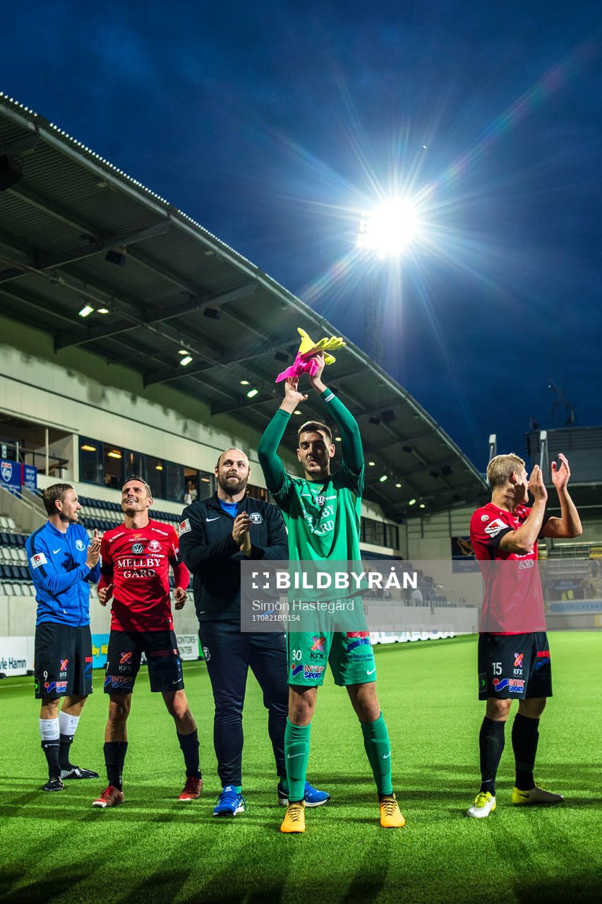 Trelleborgs målvakt Marko Johansson  jublar