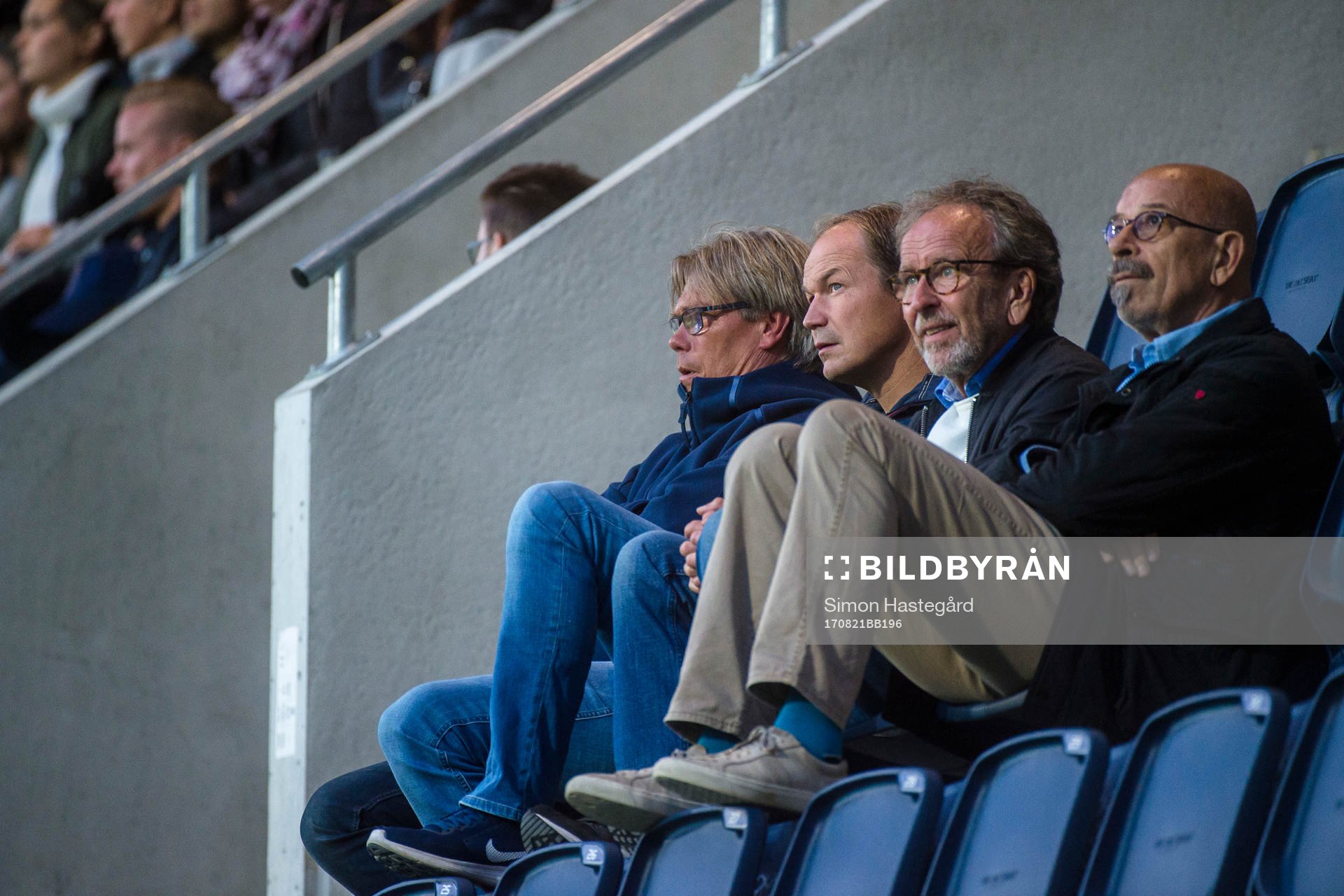Per Olsson och Thomas Andersson på läktaren