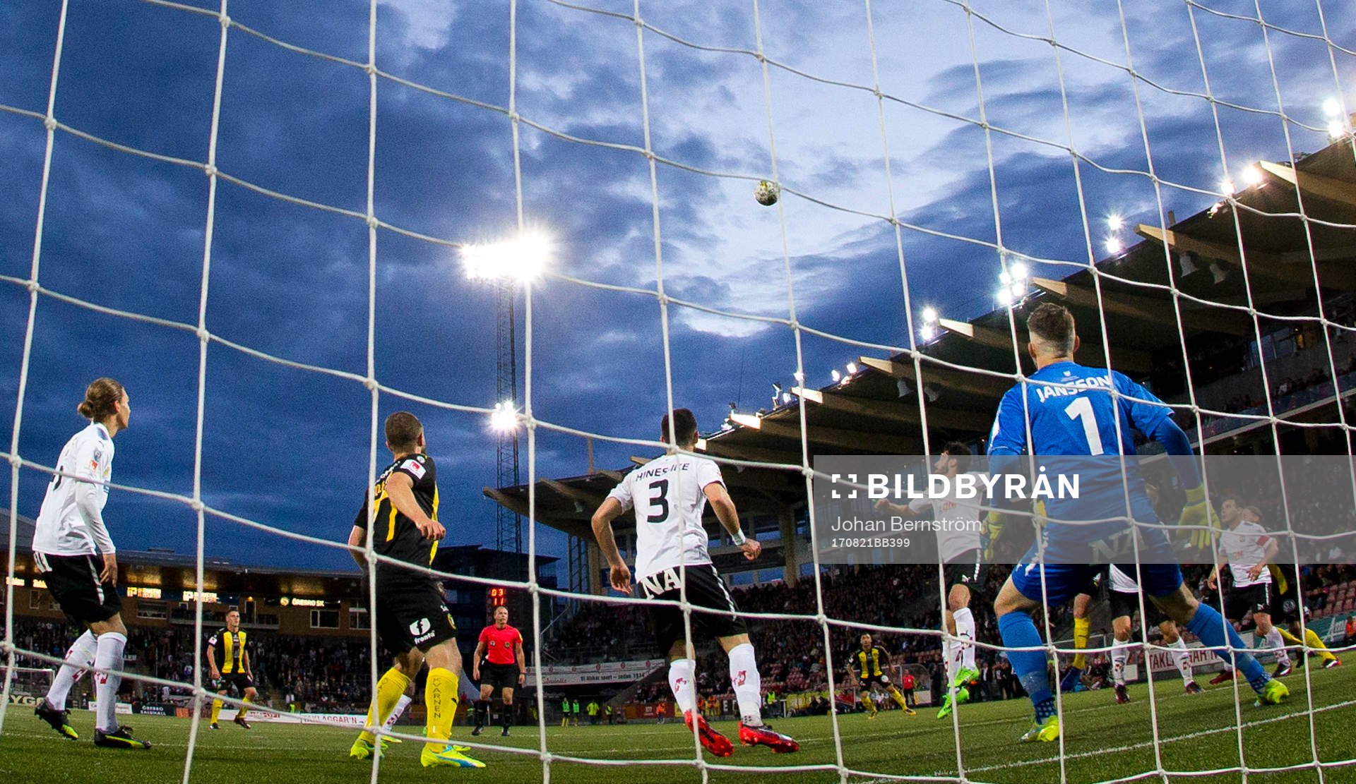 Örebros målvakt Oscar Jansson