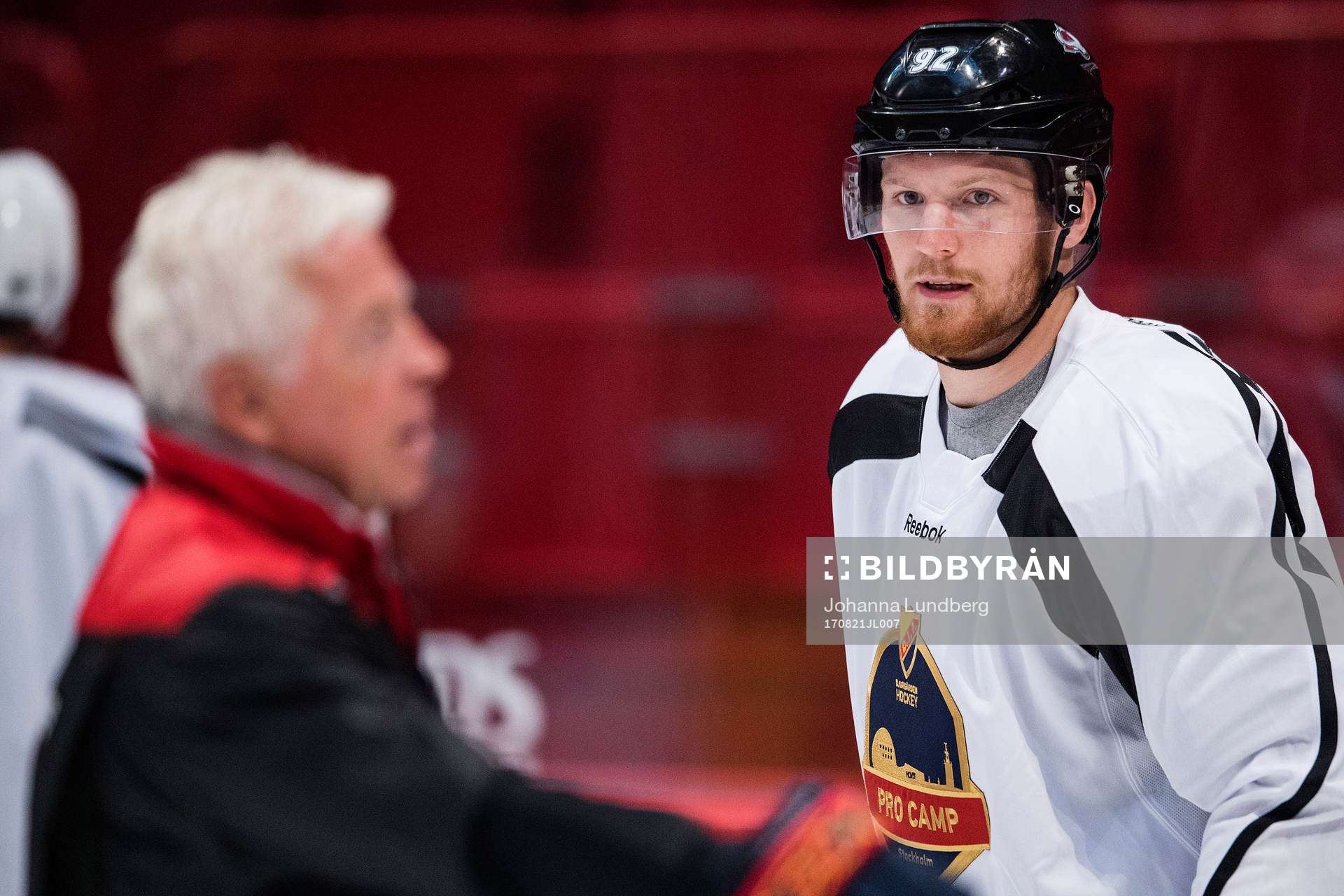 Colorados Gabriel Landeskog deltar i en träning