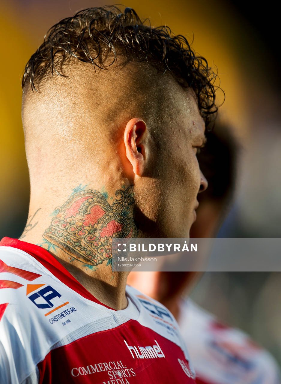 Kalmars Romario Marques Rodrigues har en tatuering på