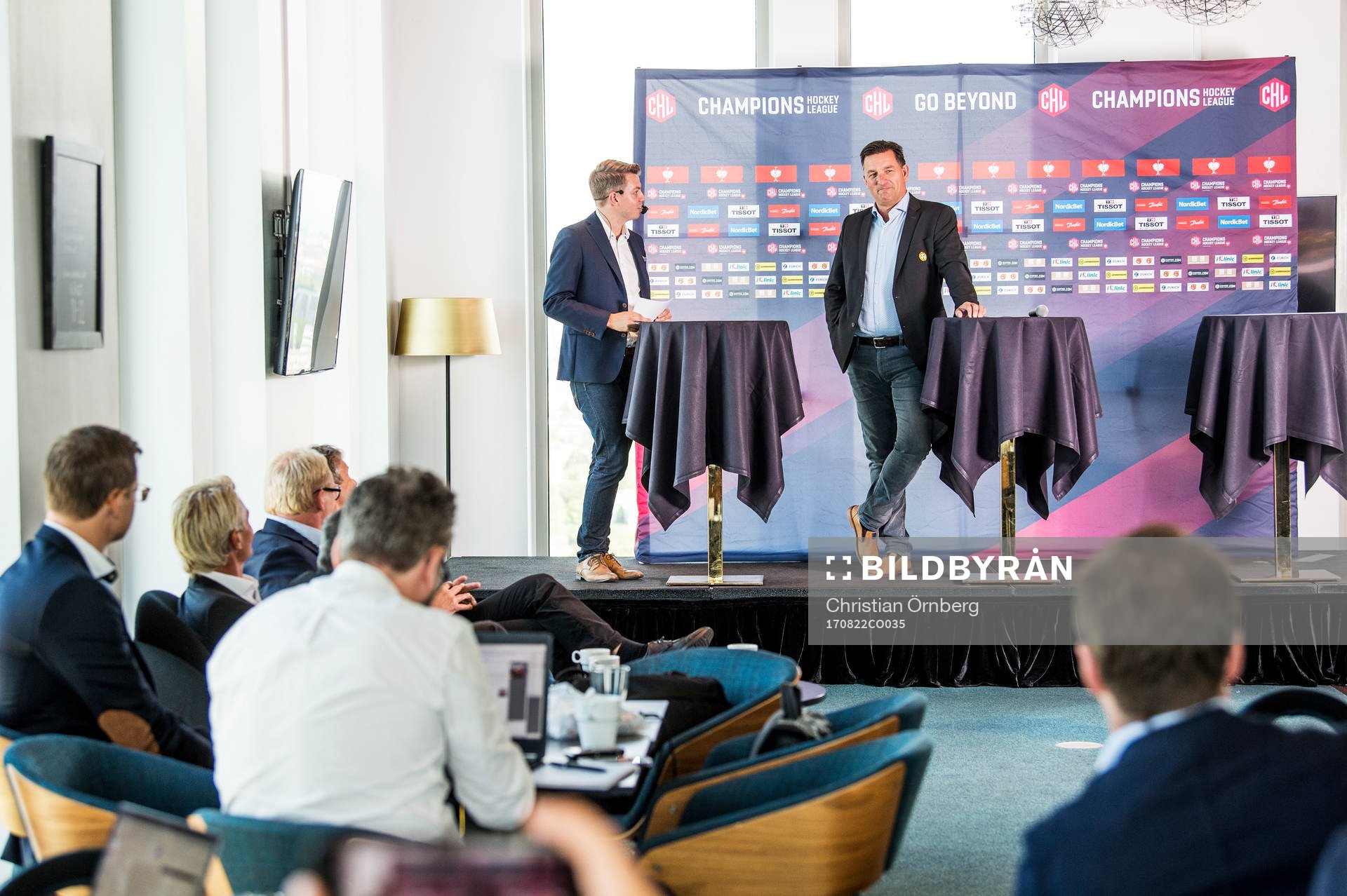 Konferencieren Christian Winnberg och Brynäs IFs Stefan