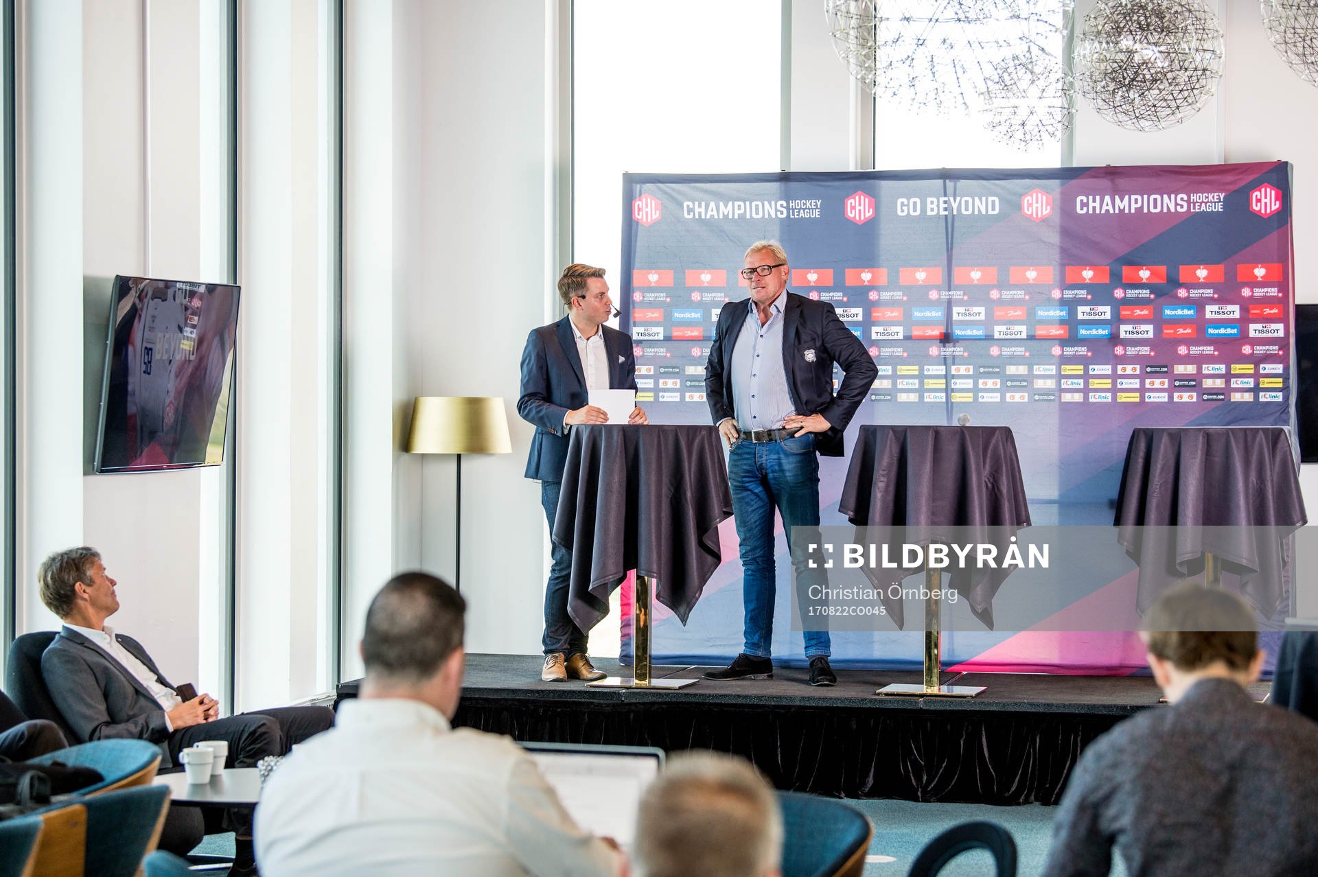 Konferencieren Christian Winnberg och Malmö Redhawks