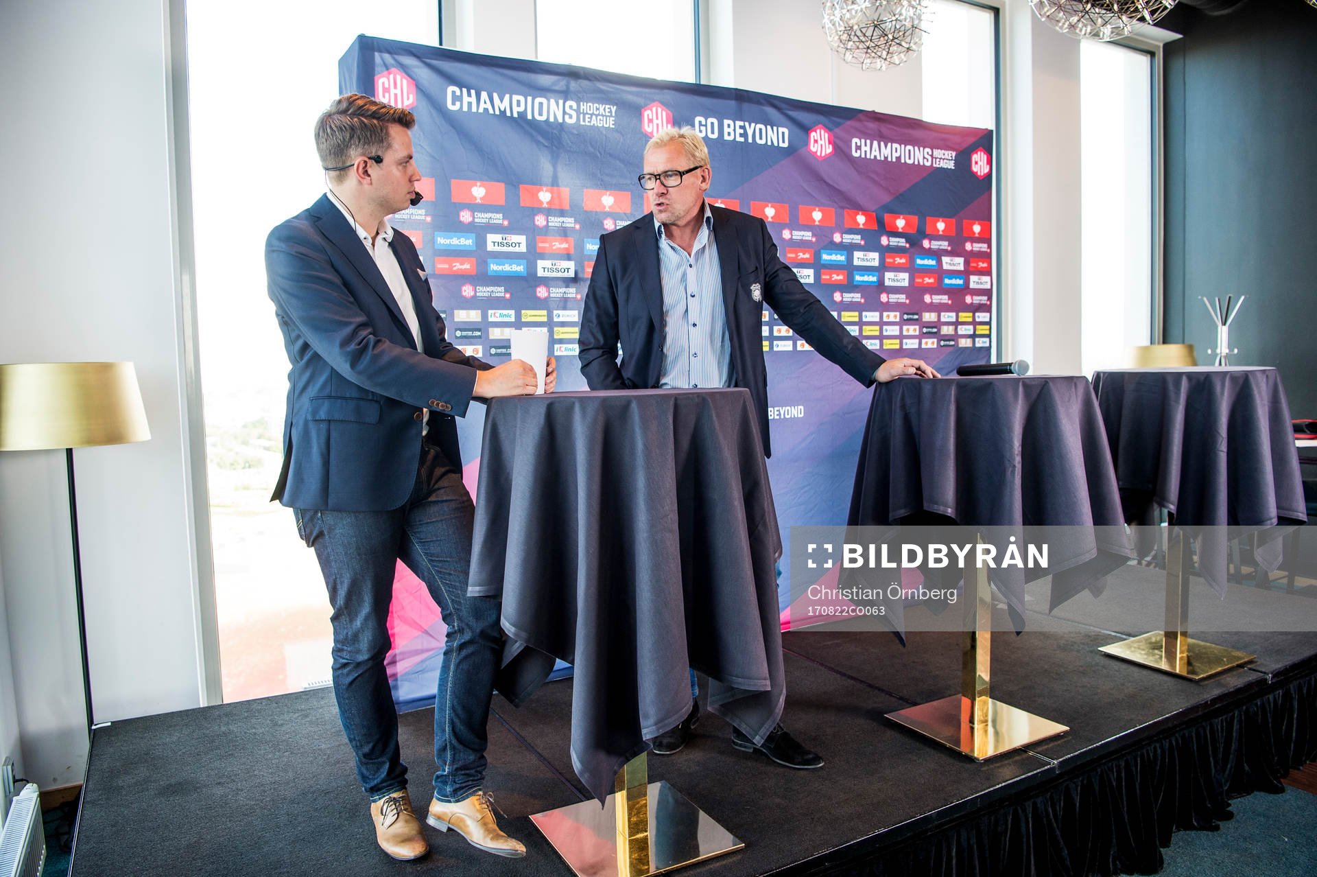 Konferencieren Christian Winnberg och Malmö Redhawks