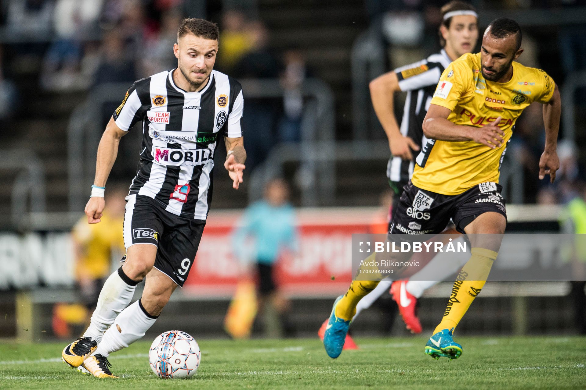 Landskronas Filip Pivkovski och Elfsborgs Issam Jebali