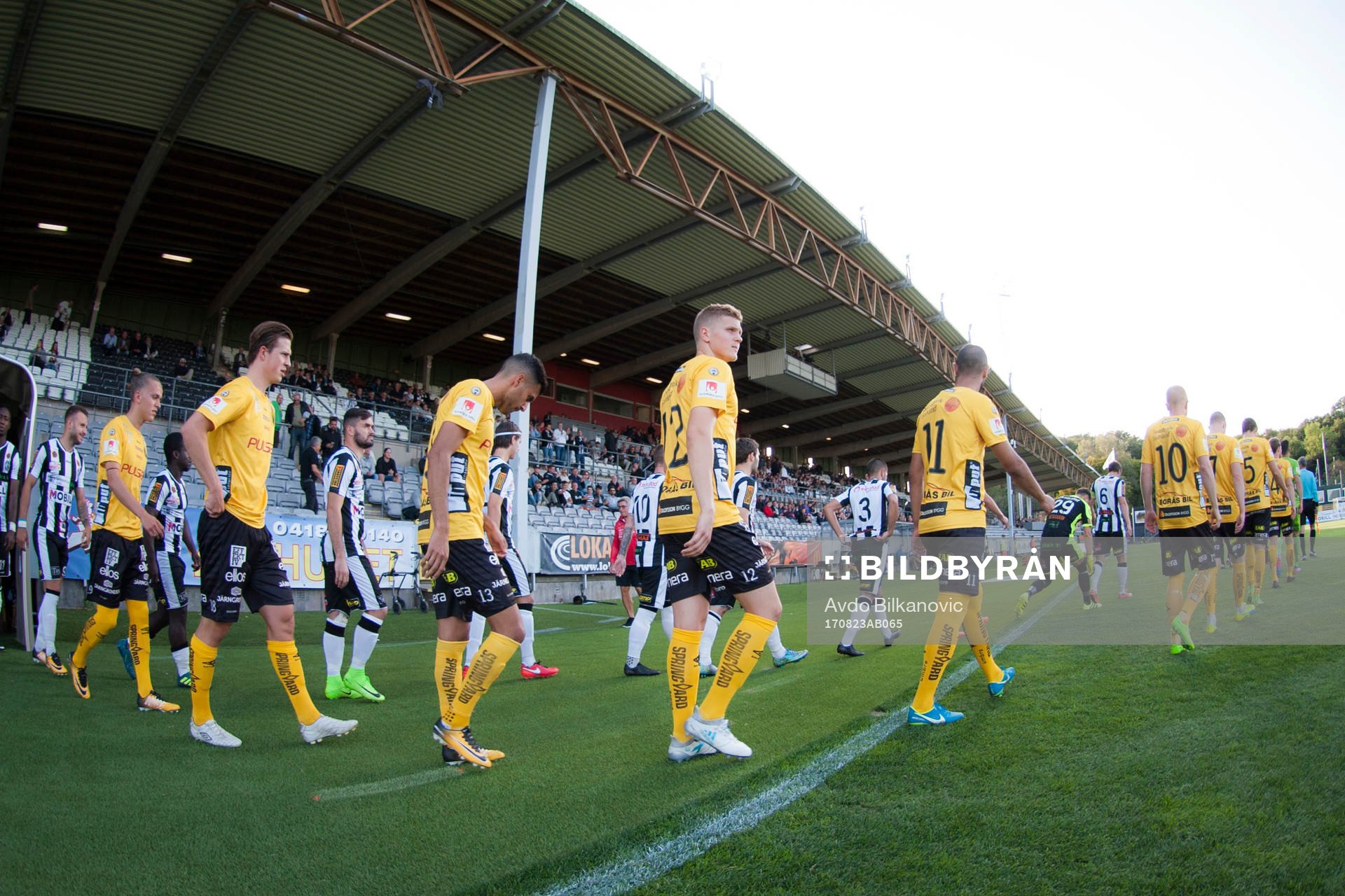Elfsborgs spelare gör entré