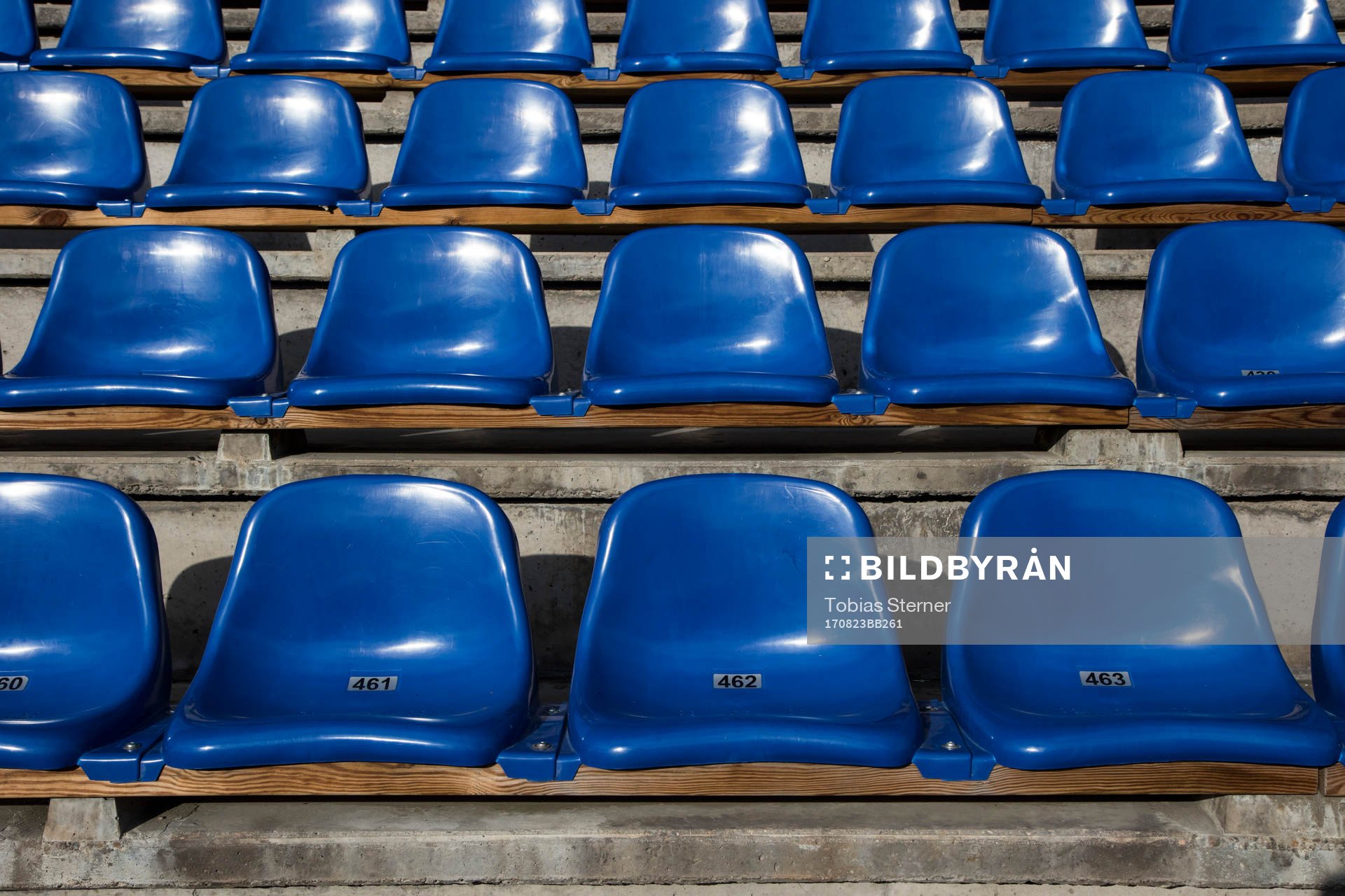 Läktare på Studenternas IP innan fotbollsmatchen i