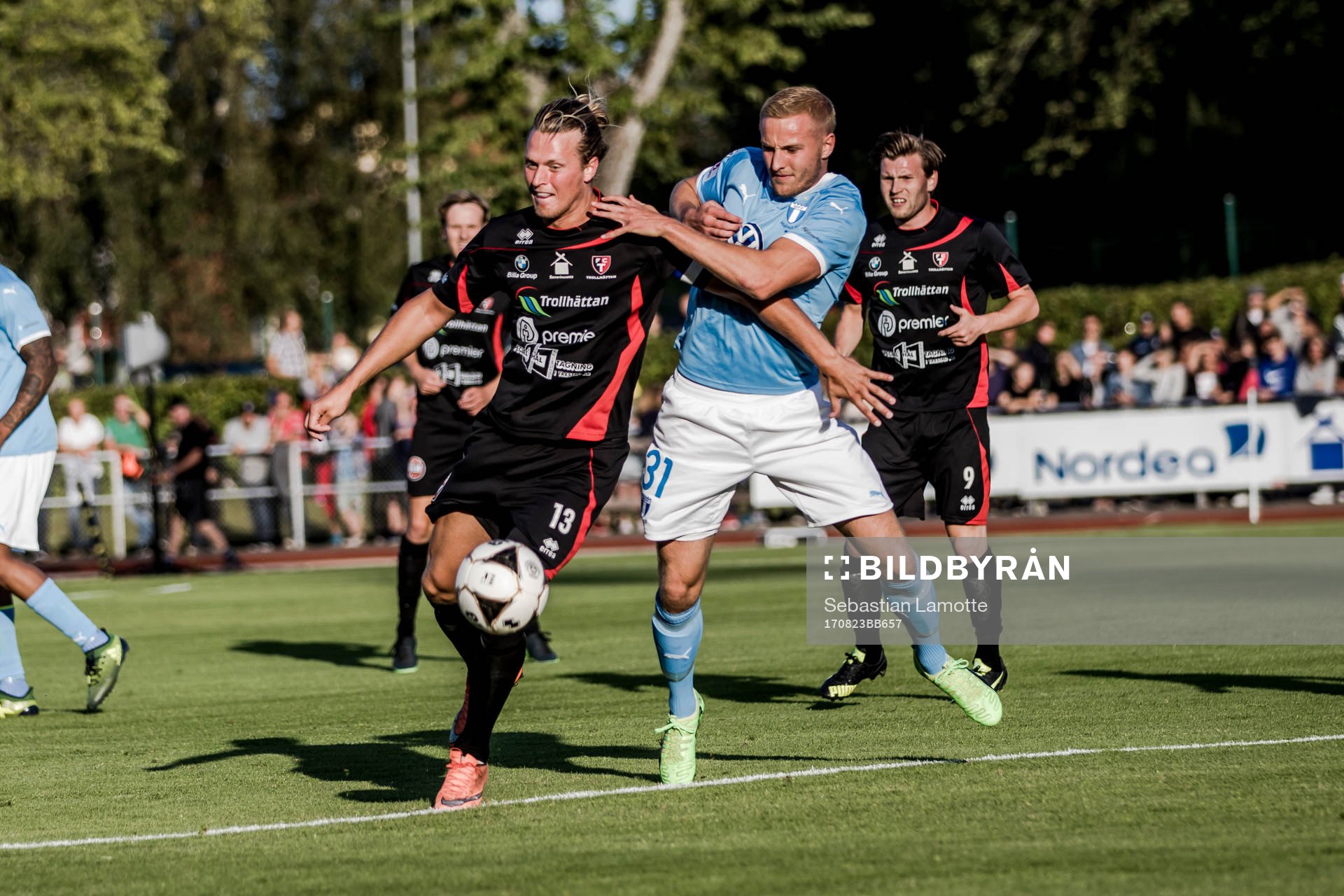 Trollhättans Pelle Ödlund och Malmö FFs Franz Brorsson